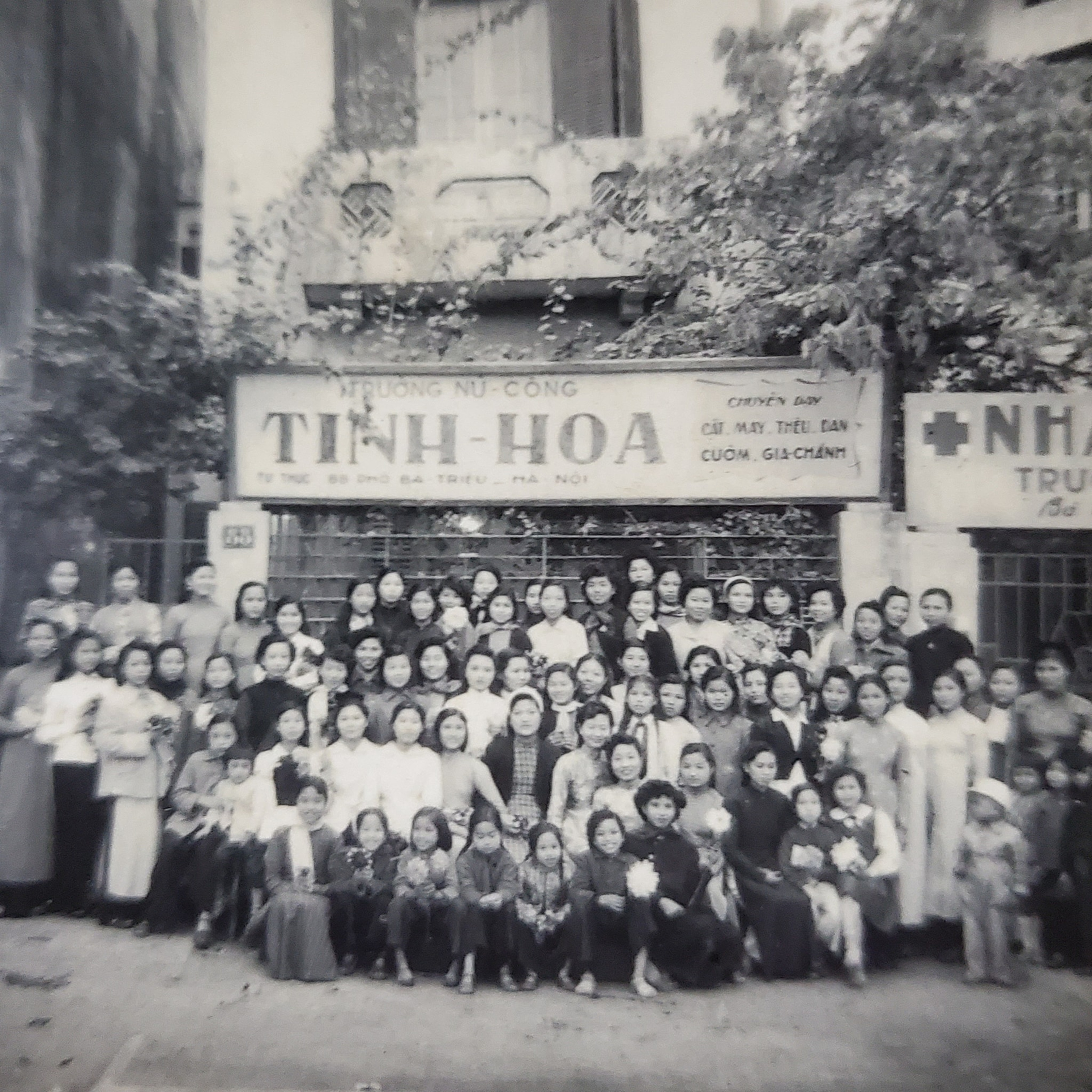 Bộ hành qua phố: Trường nữ công tinh hoa  episode artwork