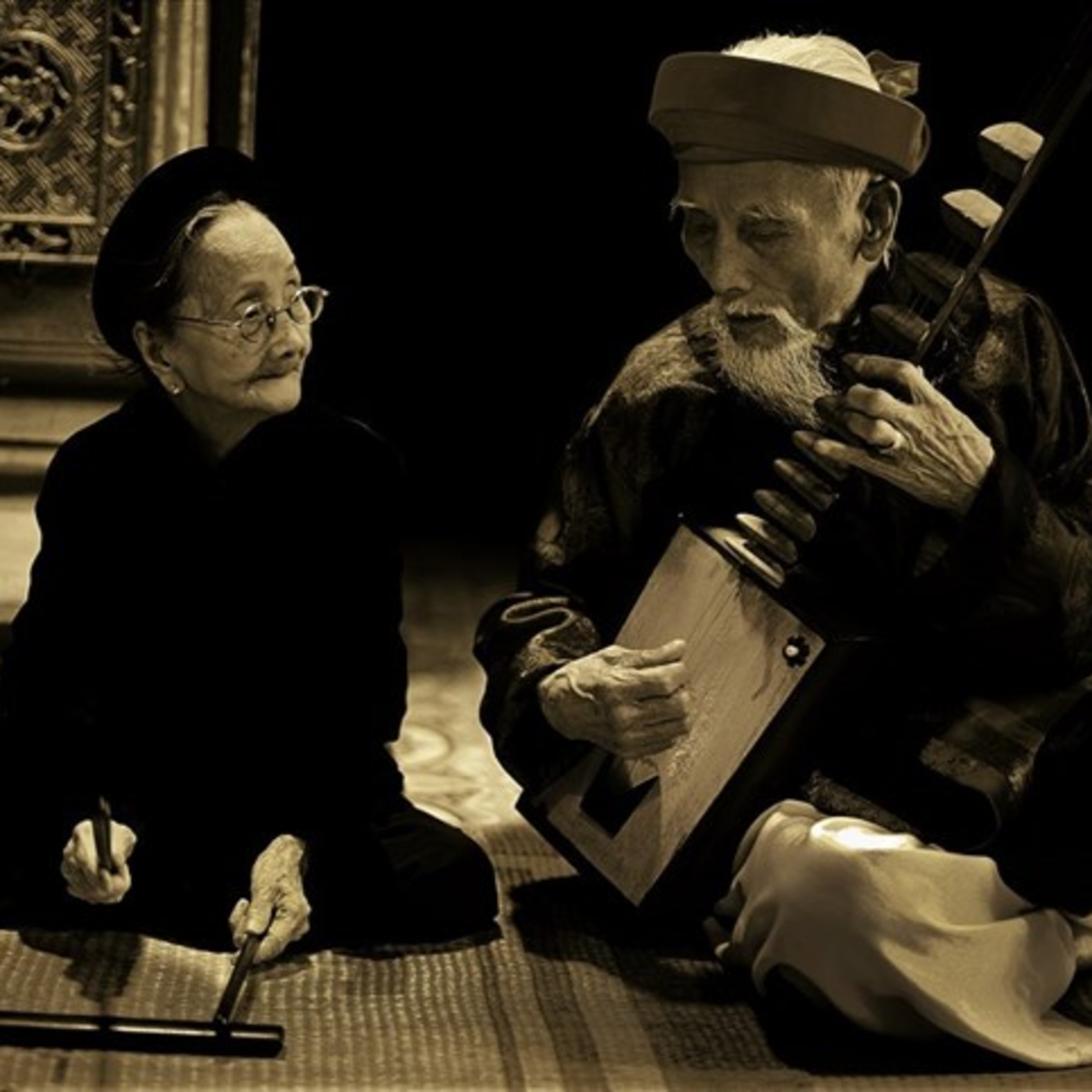 Hà Nội sống và yêu: Ca trù từng nức tiếng kinh thành Thăng Long xưa bởi đâu?  episode artwork