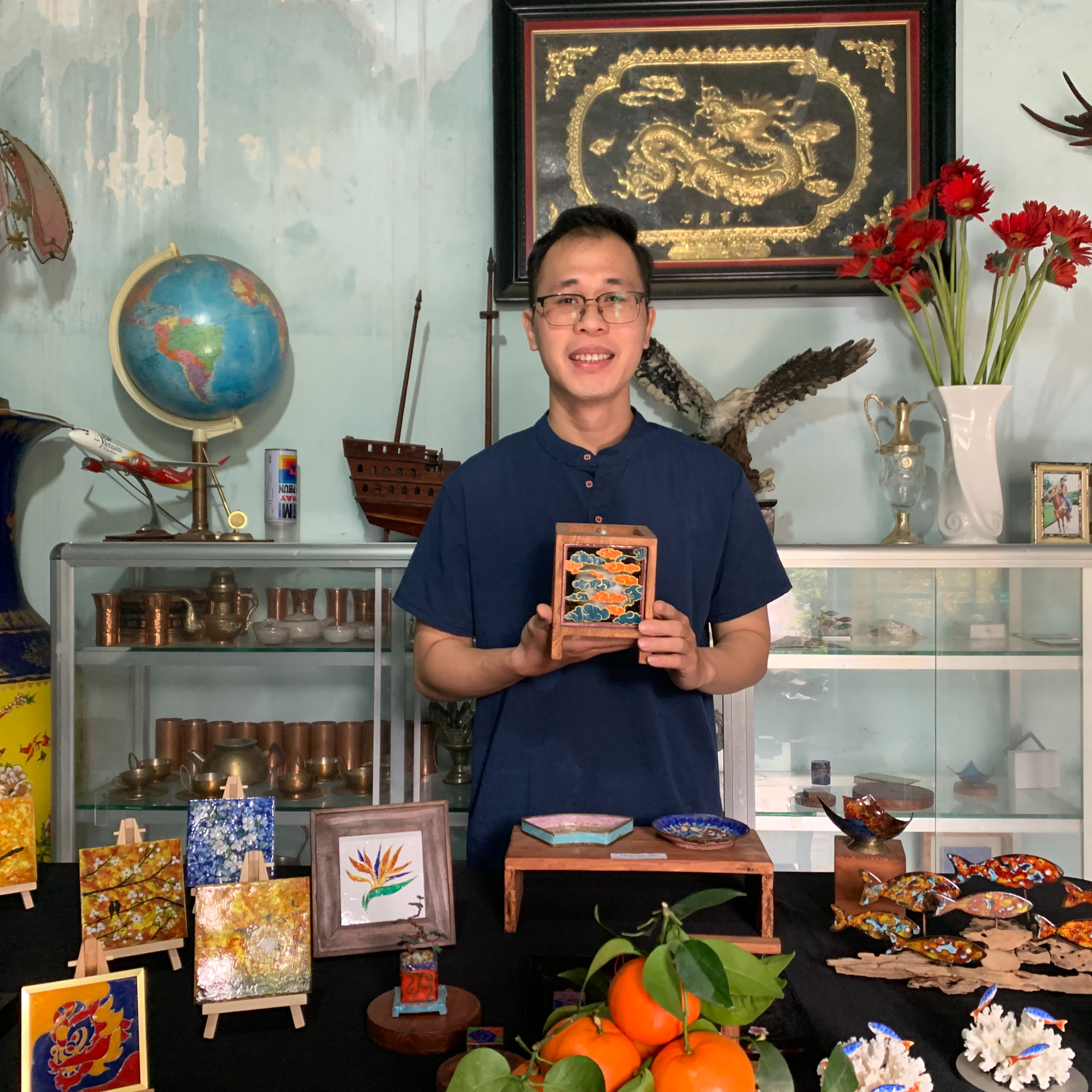 Sài Gòn sống và yêu: Giữ hồn nghệ thuật pháp lam episode artwork