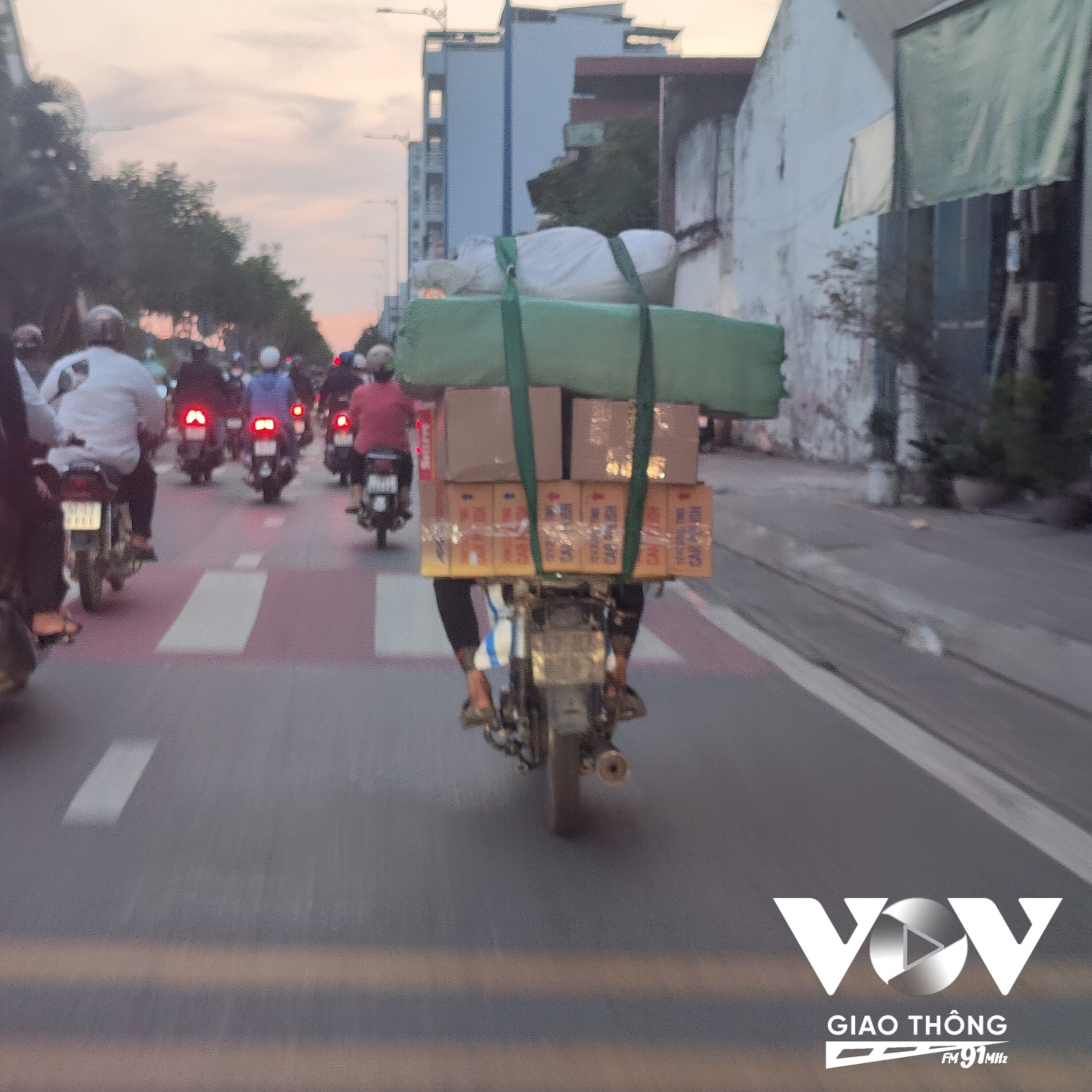 Bao giờ TP.HCM mới "mạnh tay" với khí thải xe máy? episode artwork