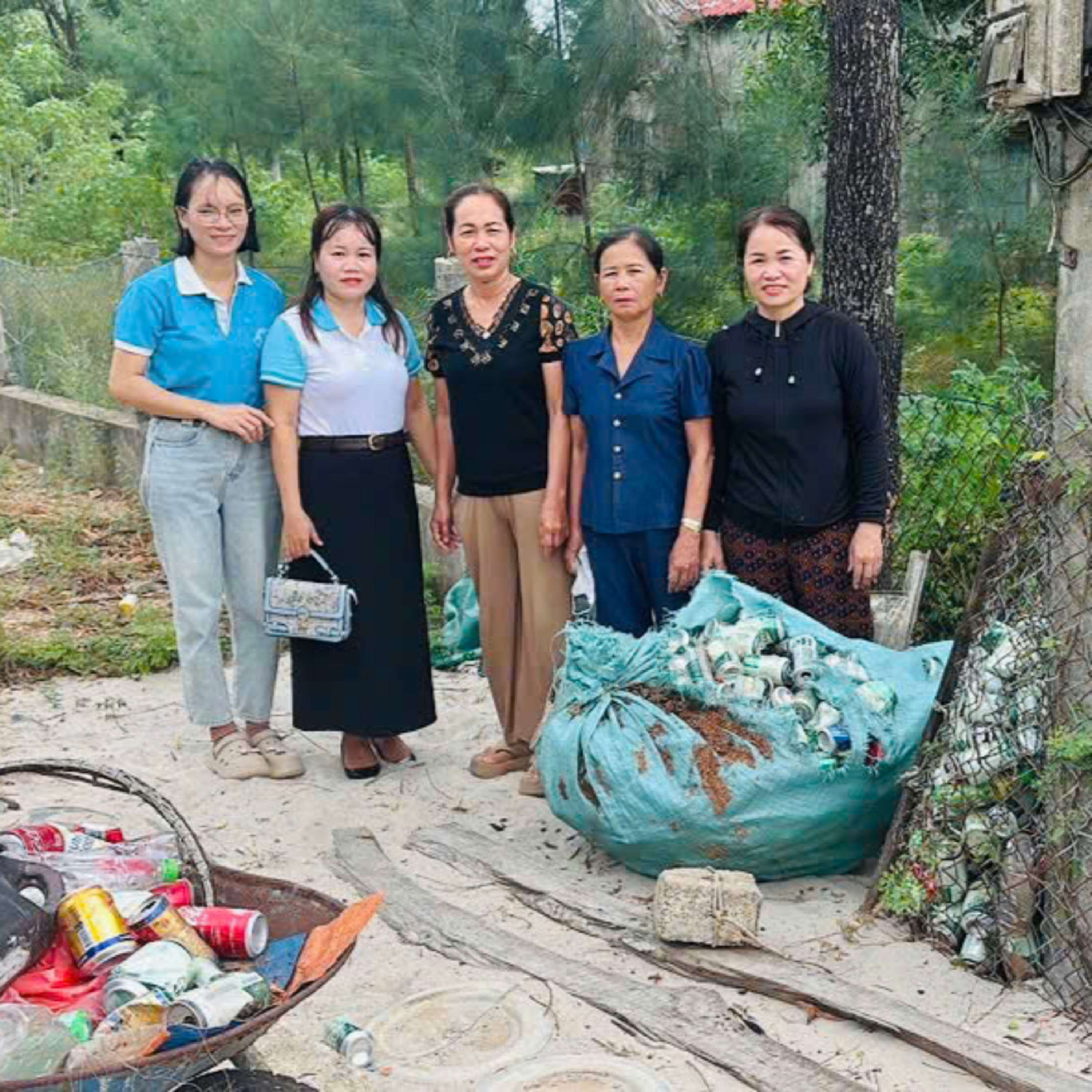 Thu gom rác thải nhựa, biến rác thành tiền episode artwork