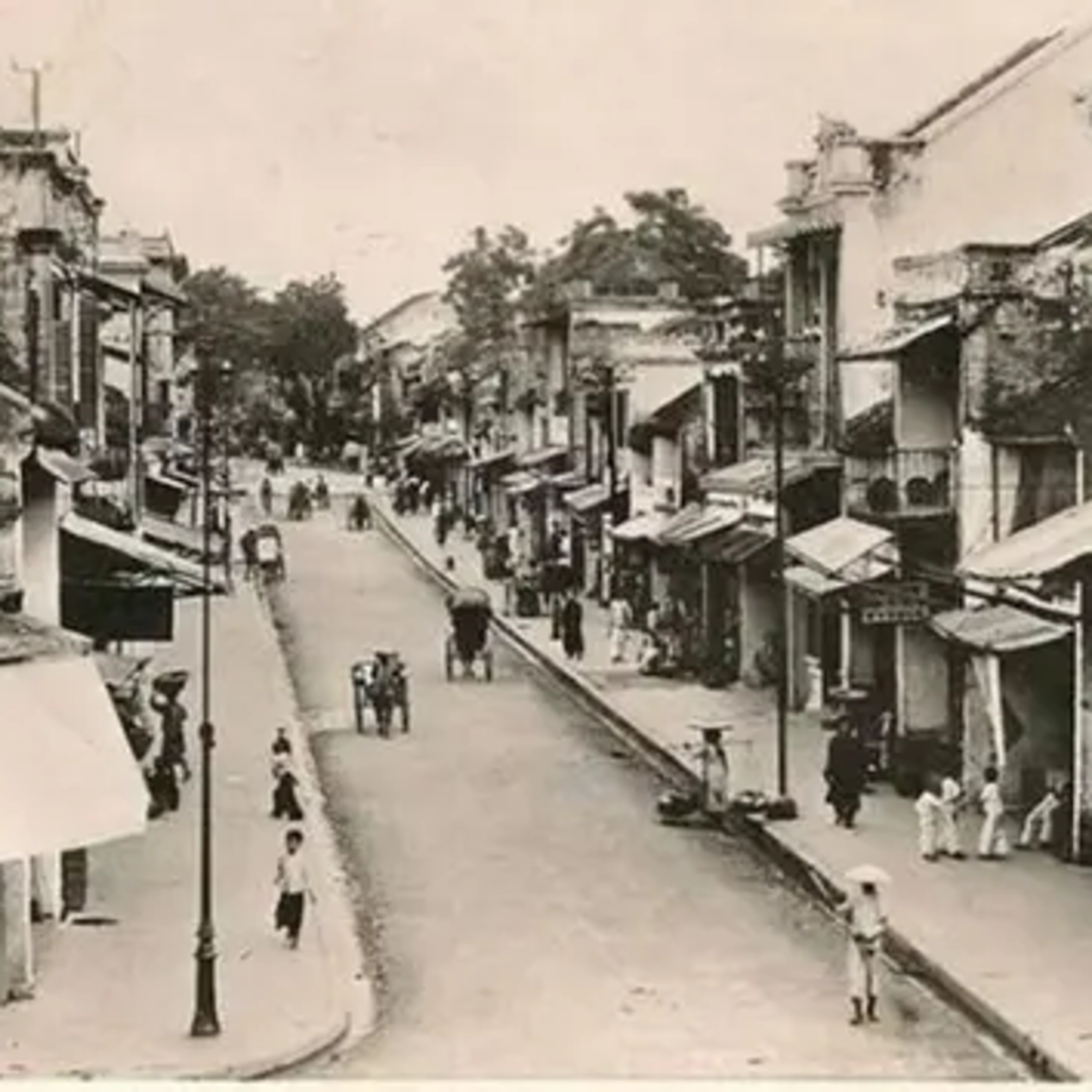 Bộ hành qua phố: Khắc họa vẻ đẹp tên phố Hàng Thêu