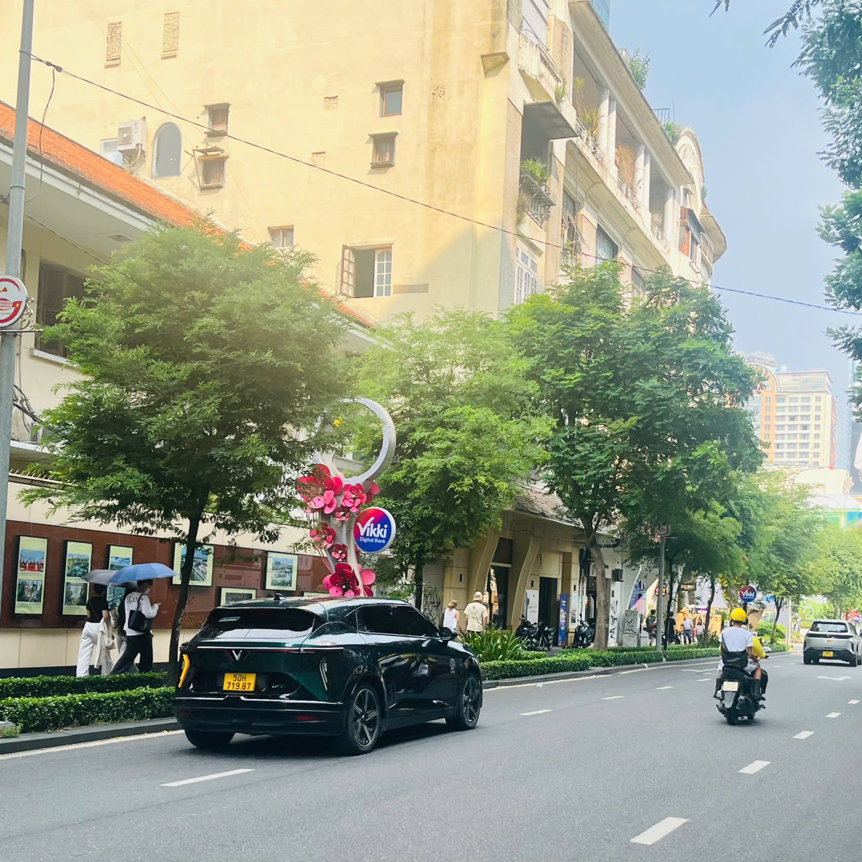 Sài Gòn sống và yêu: Đường Đồng Khởi - Bánh xe đồng vọng nơi góc phố Catinat episode artwork