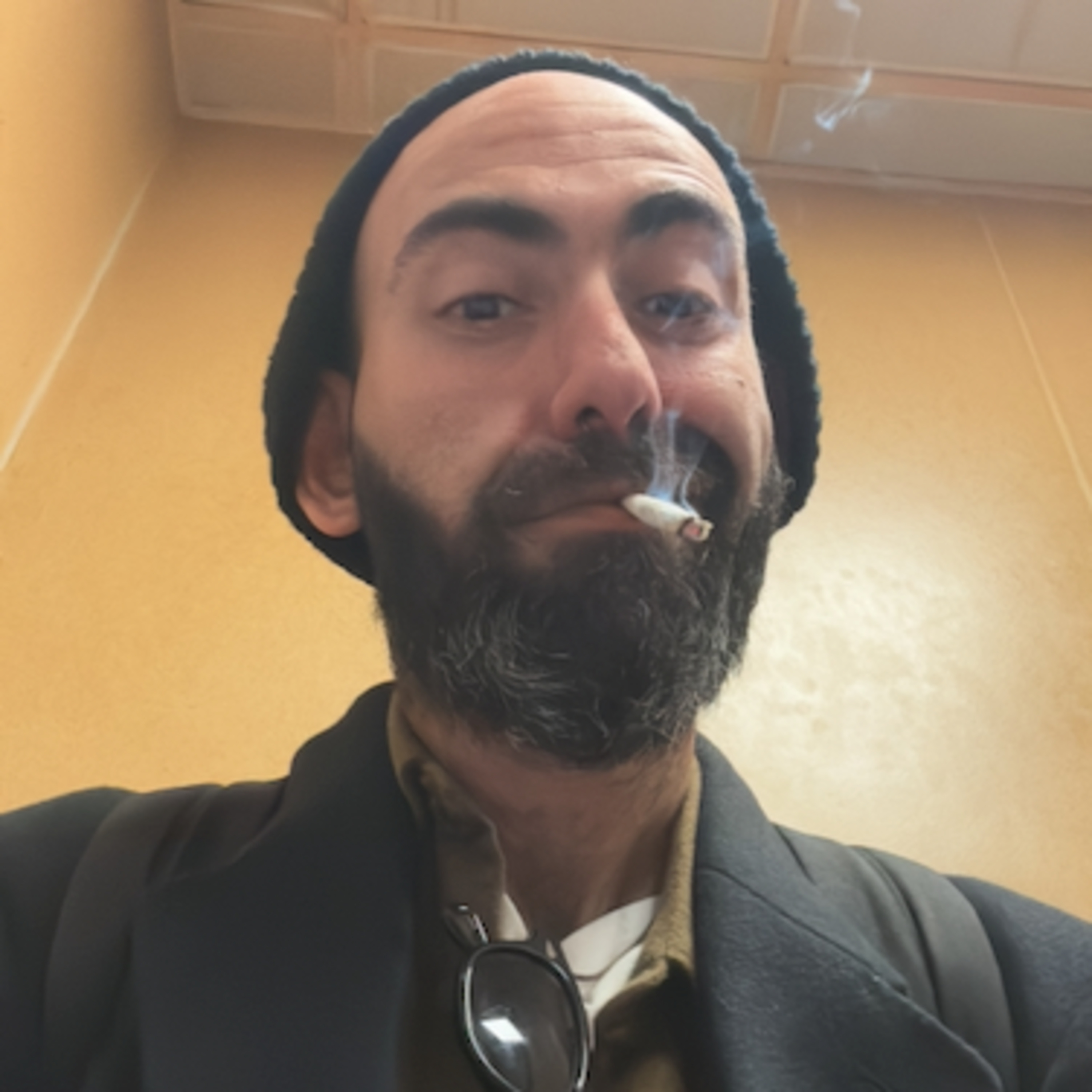 בונוס מן הארכיון: הדרך הקלה להפסיק לעשן  episode artwork