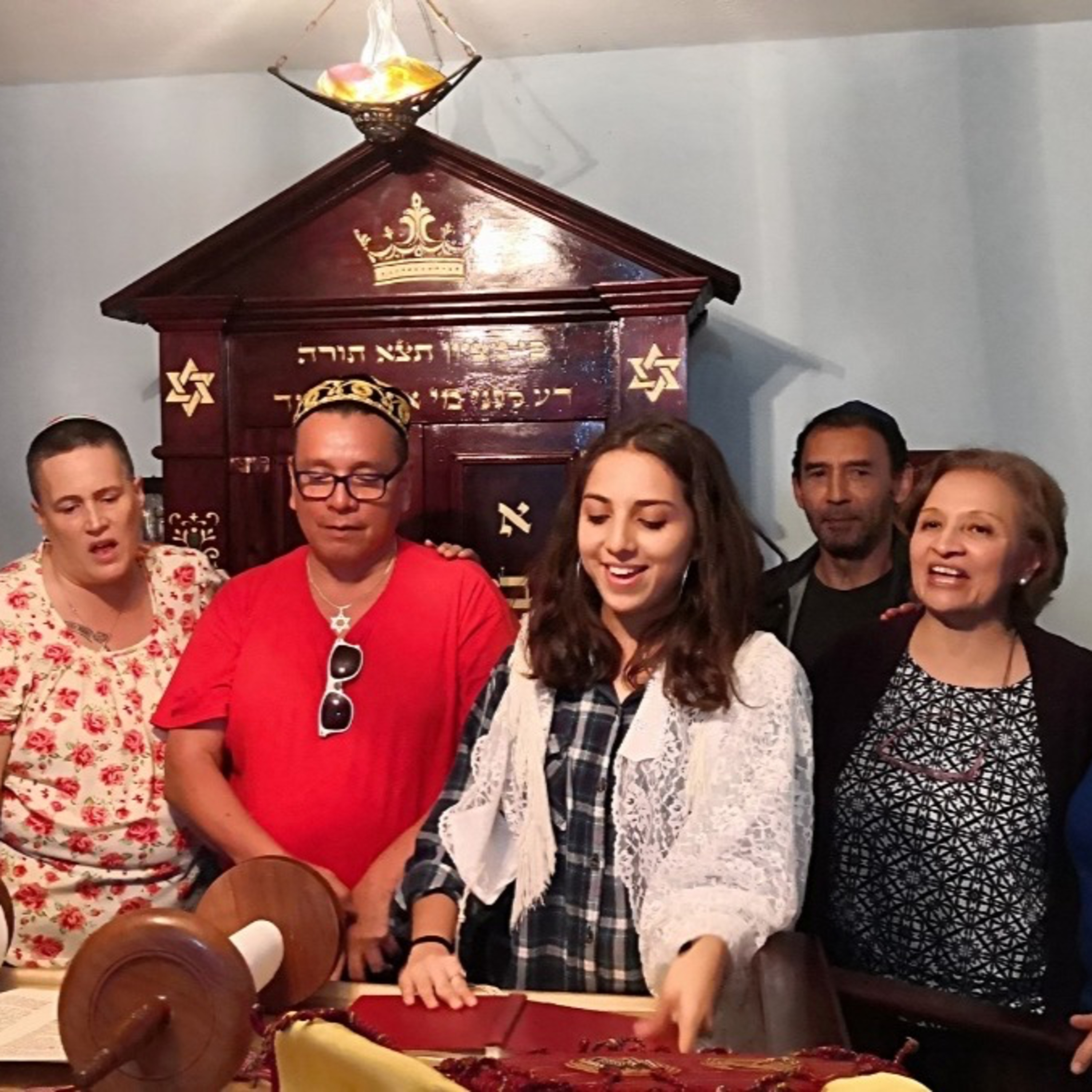 # 222 Adat Israel, la comunidad reformista emergente de Guatemala con Rebeca Orantes