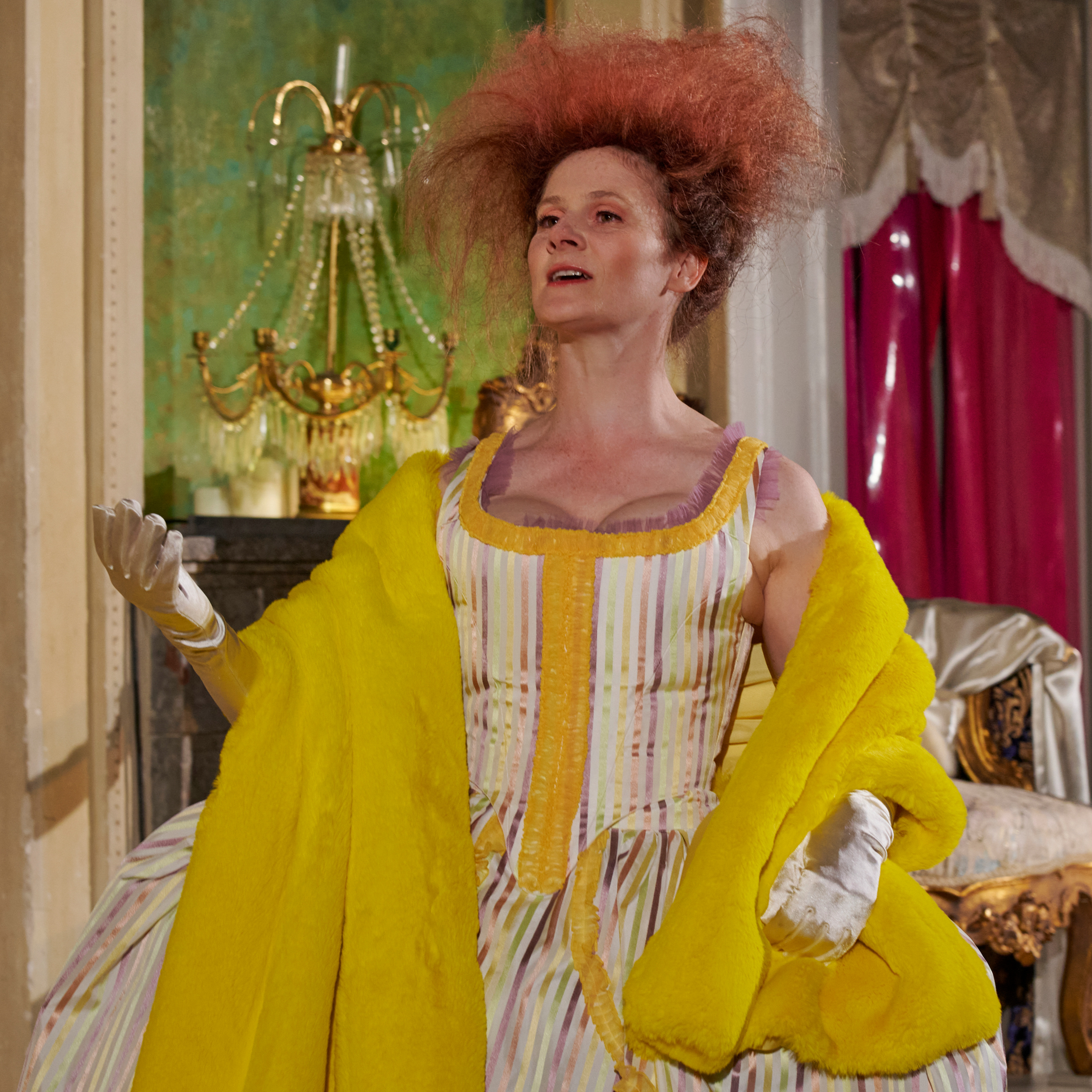 SPIELZEIT MIT ULRIKE BEERBAUM ZU "MARIE ANTOINETTE ODER KUCHEN FÜR ALLE" UND "AN DER ARCHE UM ACHT" episode artwork