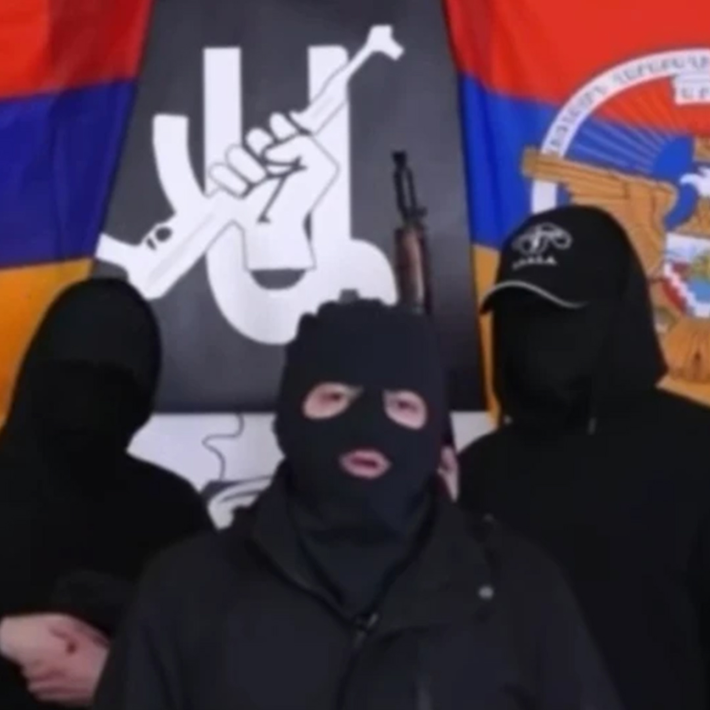 Armed men issue threats against Pashinyan as campaign tensions escalate
