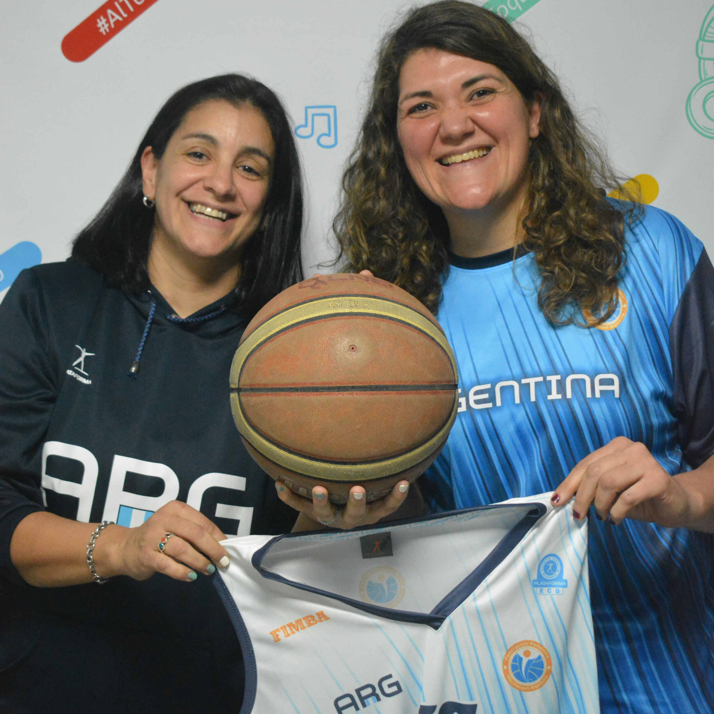 #ECQN | Entrevista a Ivana Farías y Stefi Gregori, jugadoras de la Selección Argentina de Maxi Básquet en la previa al Mundial episode artwork