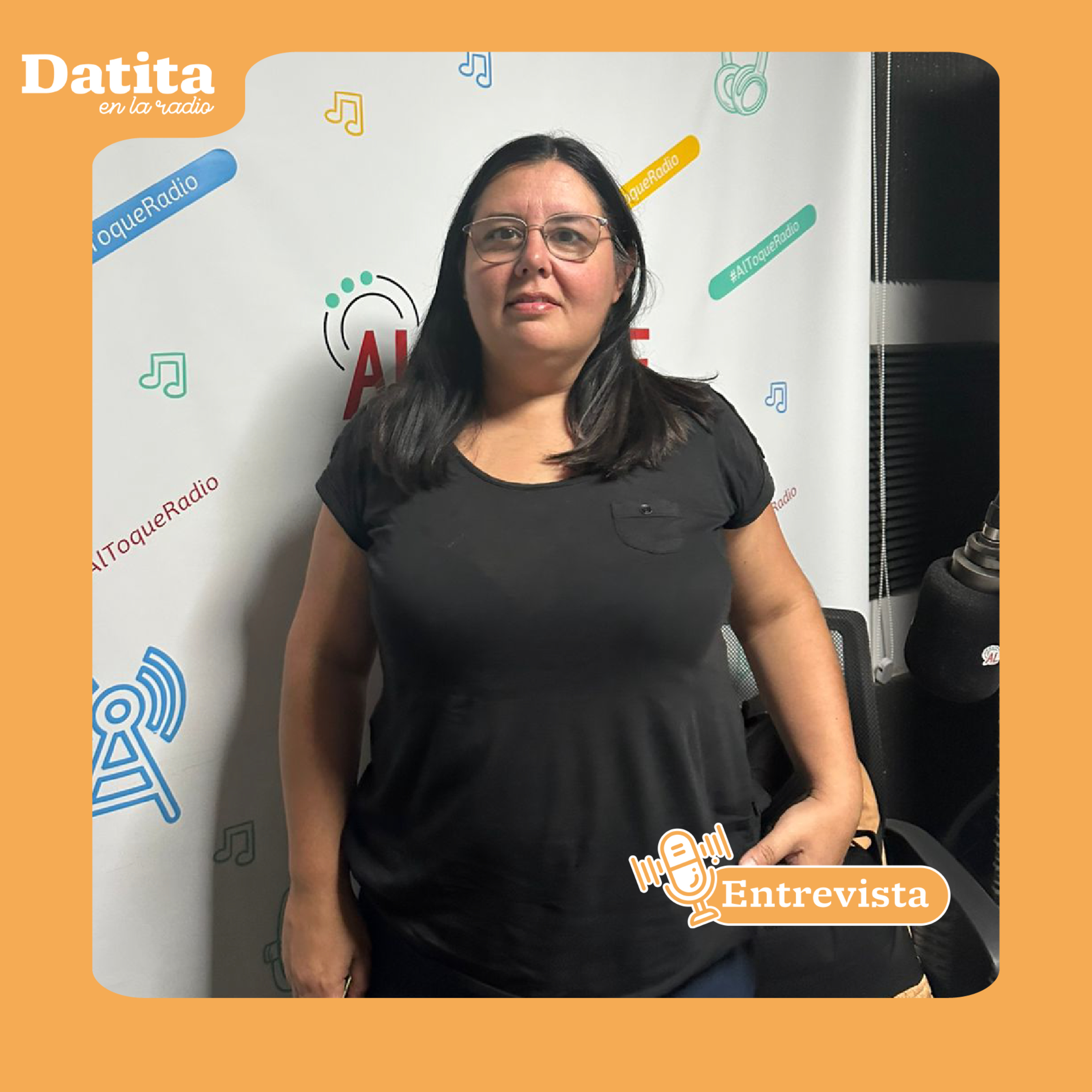 Datita en la radio | Natalia García de Abriendo Surcos episode artwork