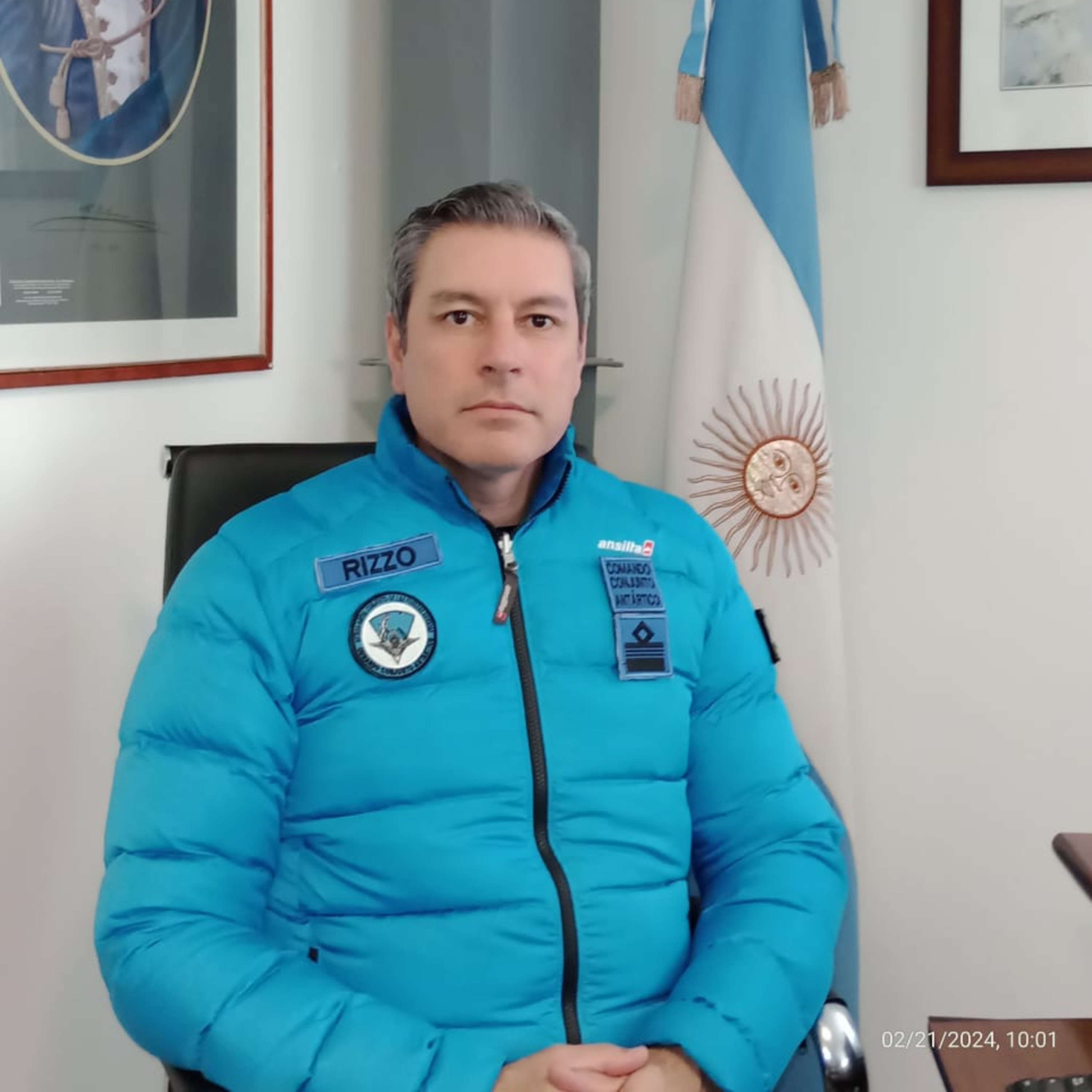 Vivir y trabajar en la Antártida. Vicecomodoro Damián Rizzo  episode artwork