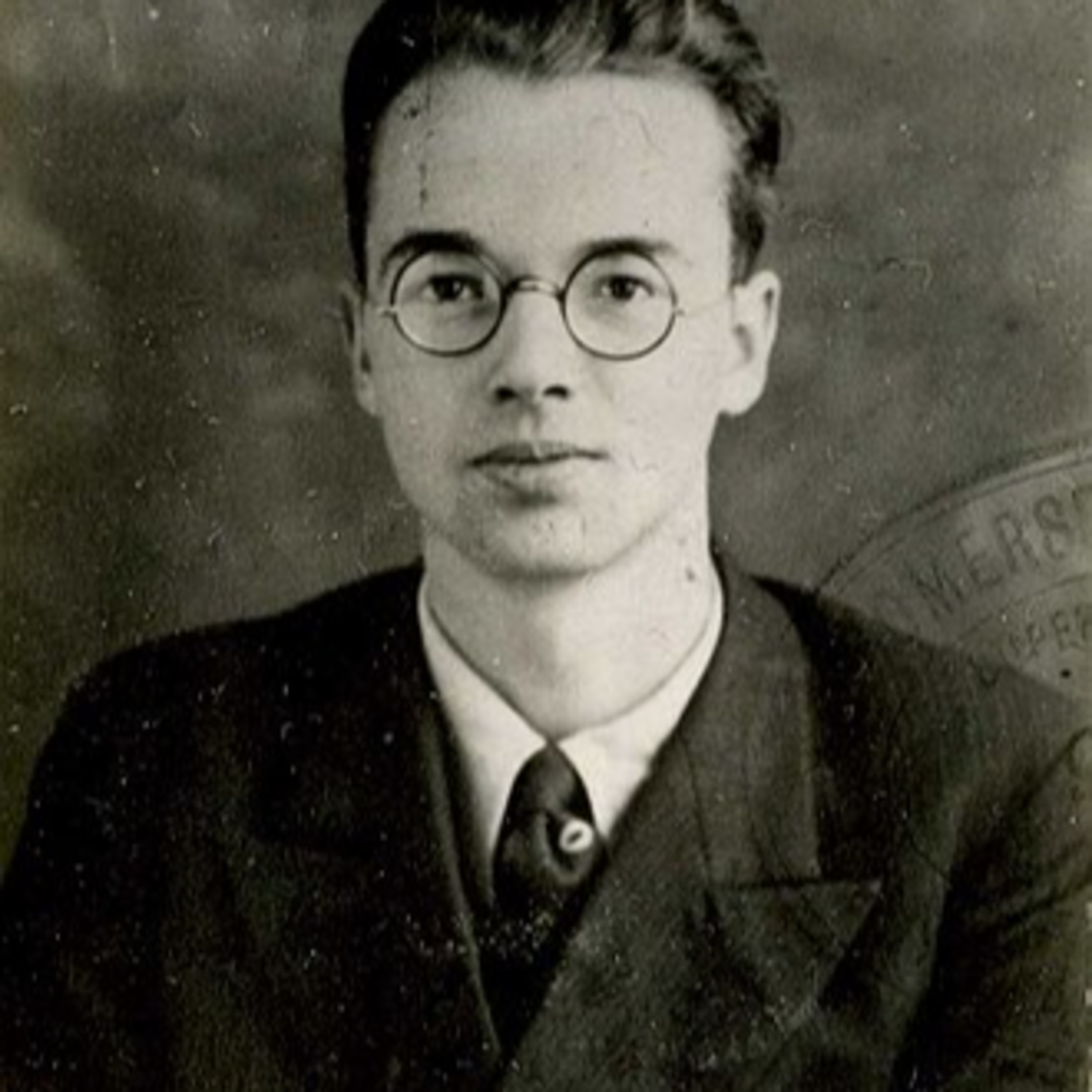 Condenan al científico Klaus Fuchs a 14 años de cárcel (1950) episode artwork