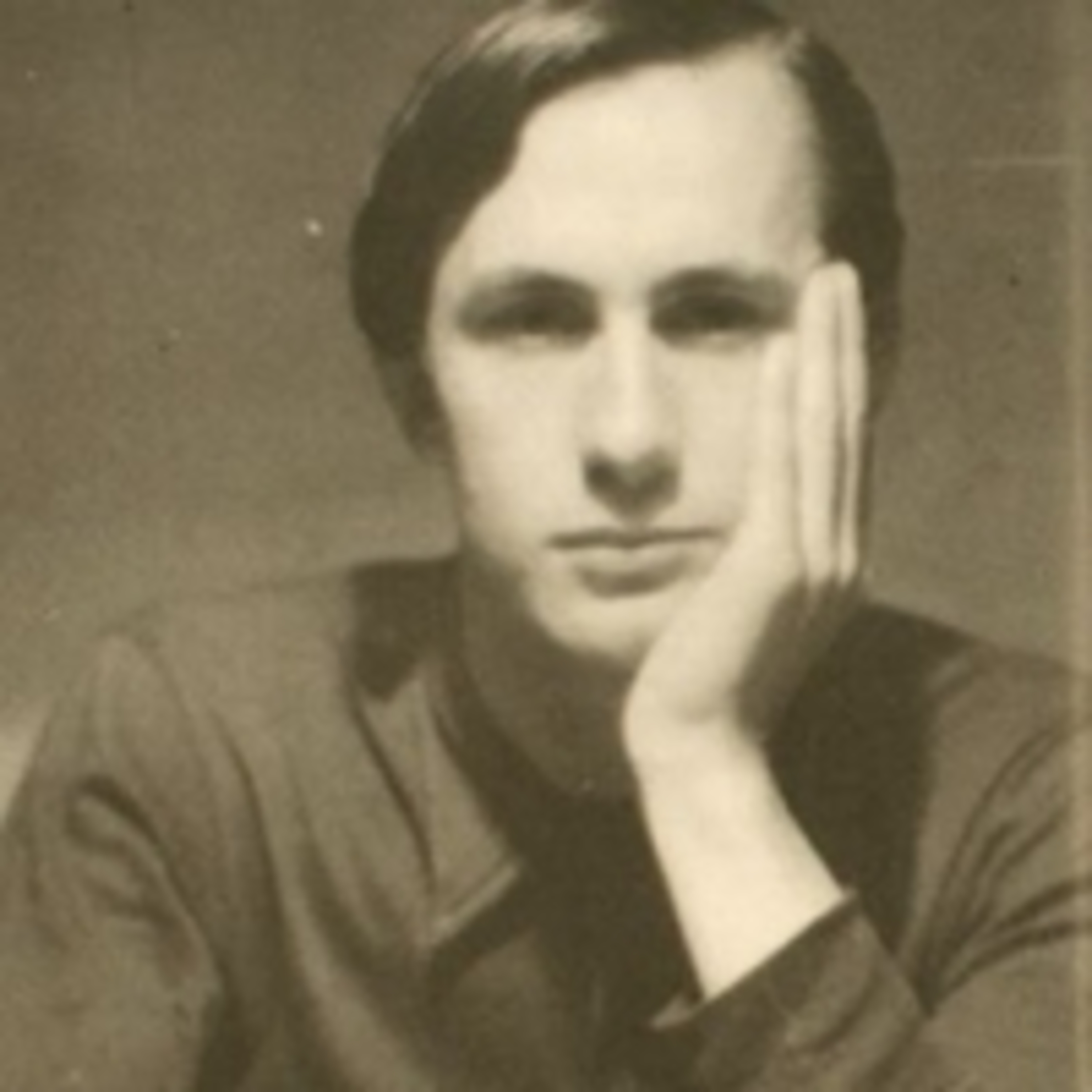 Muere el bailarín Luis Cáceres (1949)