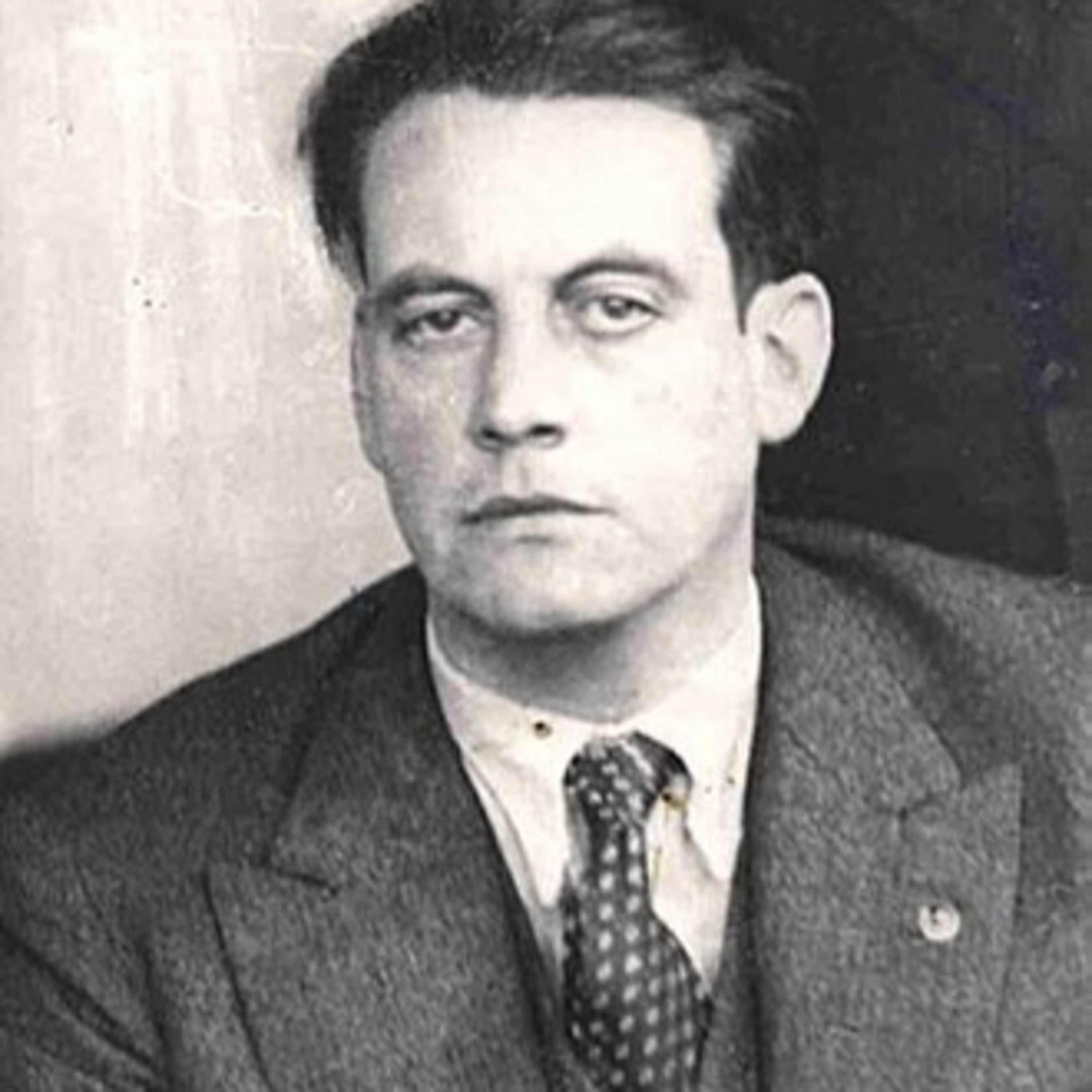 Muere el escritor Ricardo Latcham (1965)