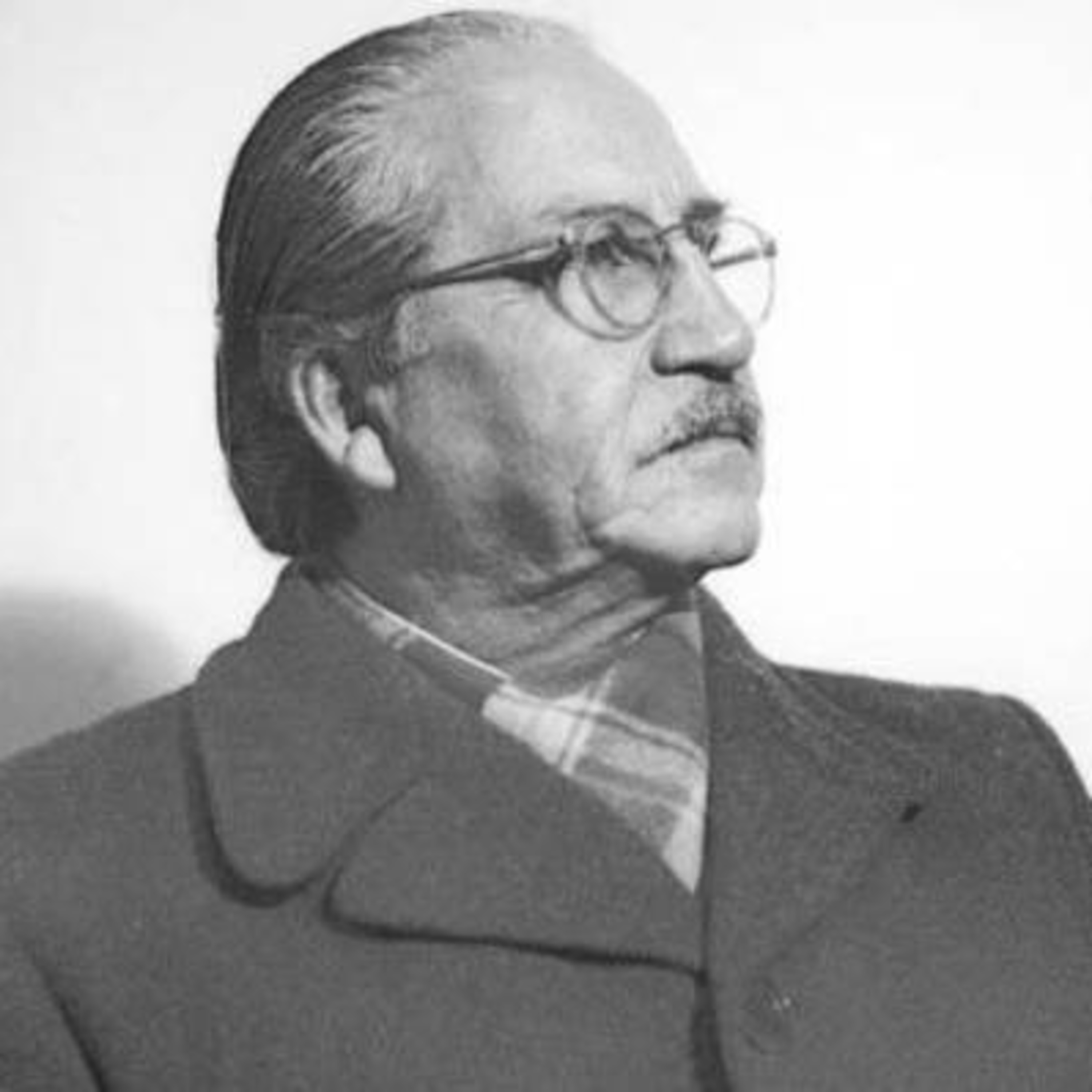 Nace el dramaturgo Antonio Acevedo (1886)