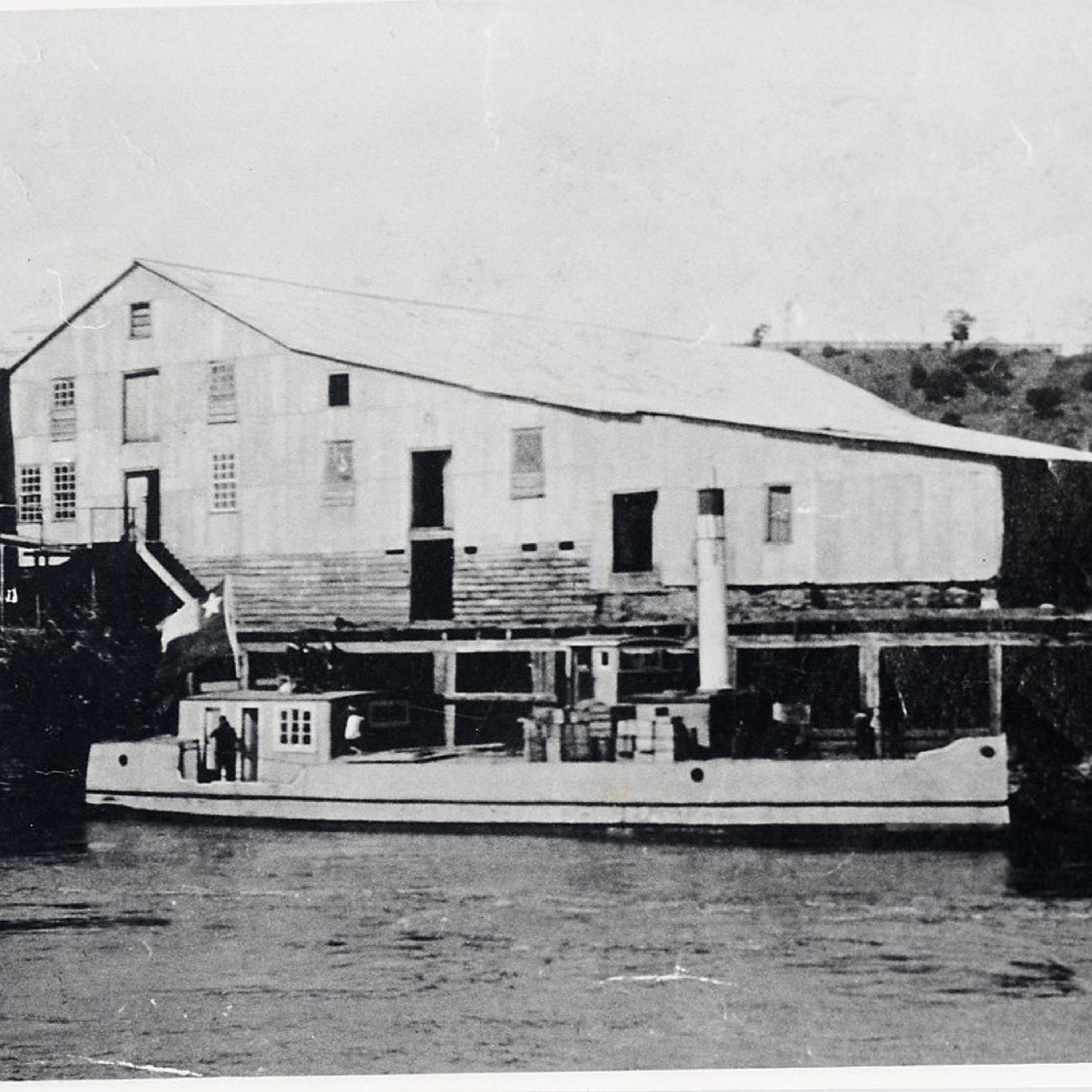 Naufragio del Helvetia en el río Imperial (1948)