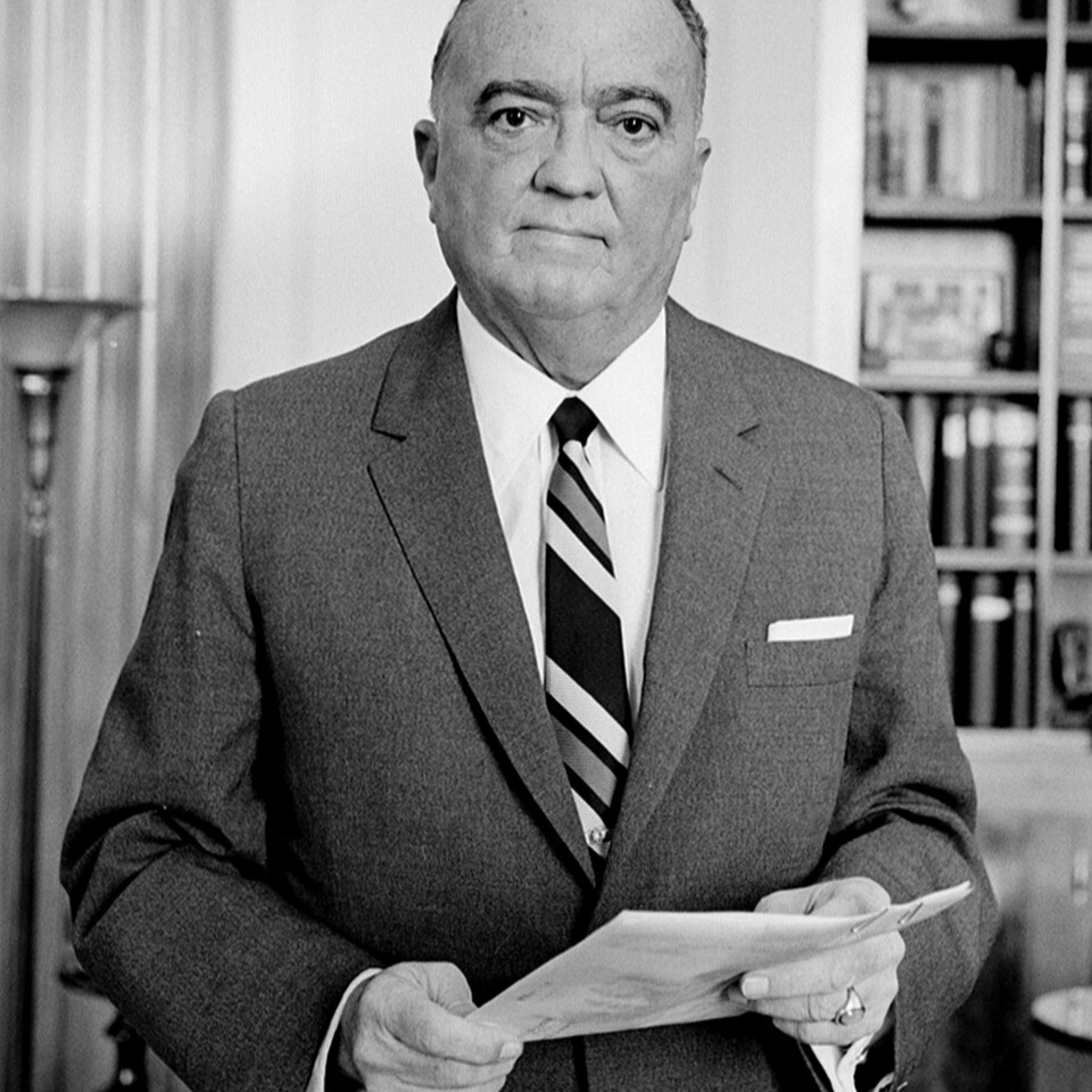Designan a John Hoover como director del FBI (1924)