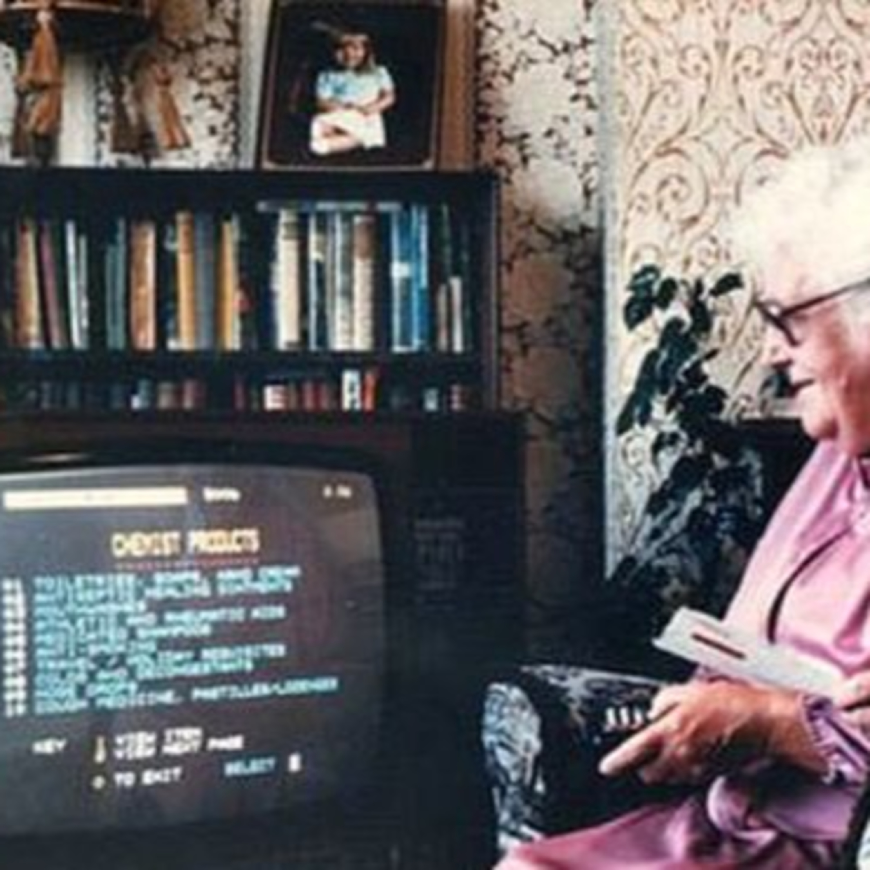 Primera compradora online de la historia (1984)