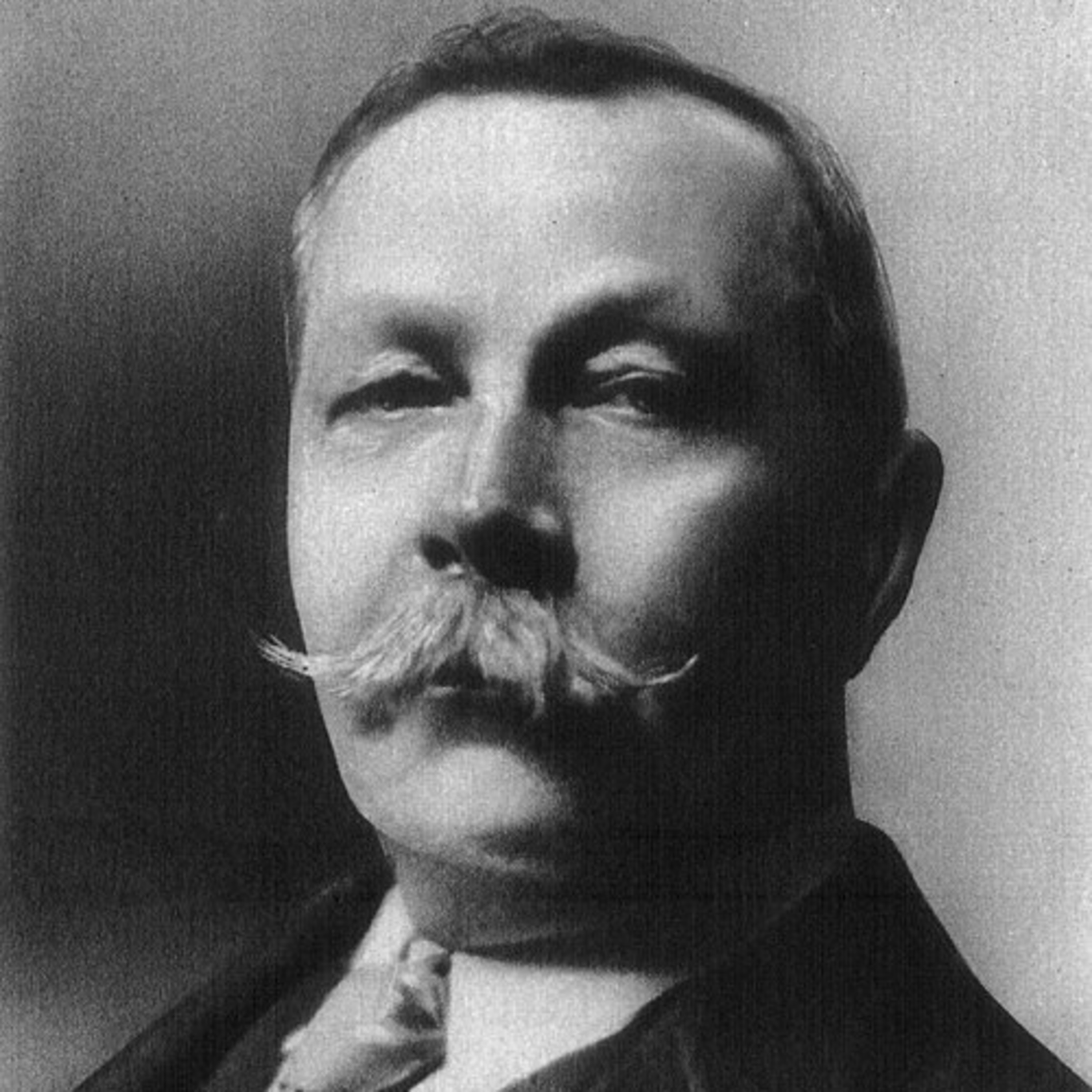 Muere Arthur Conan Doyle (1930)