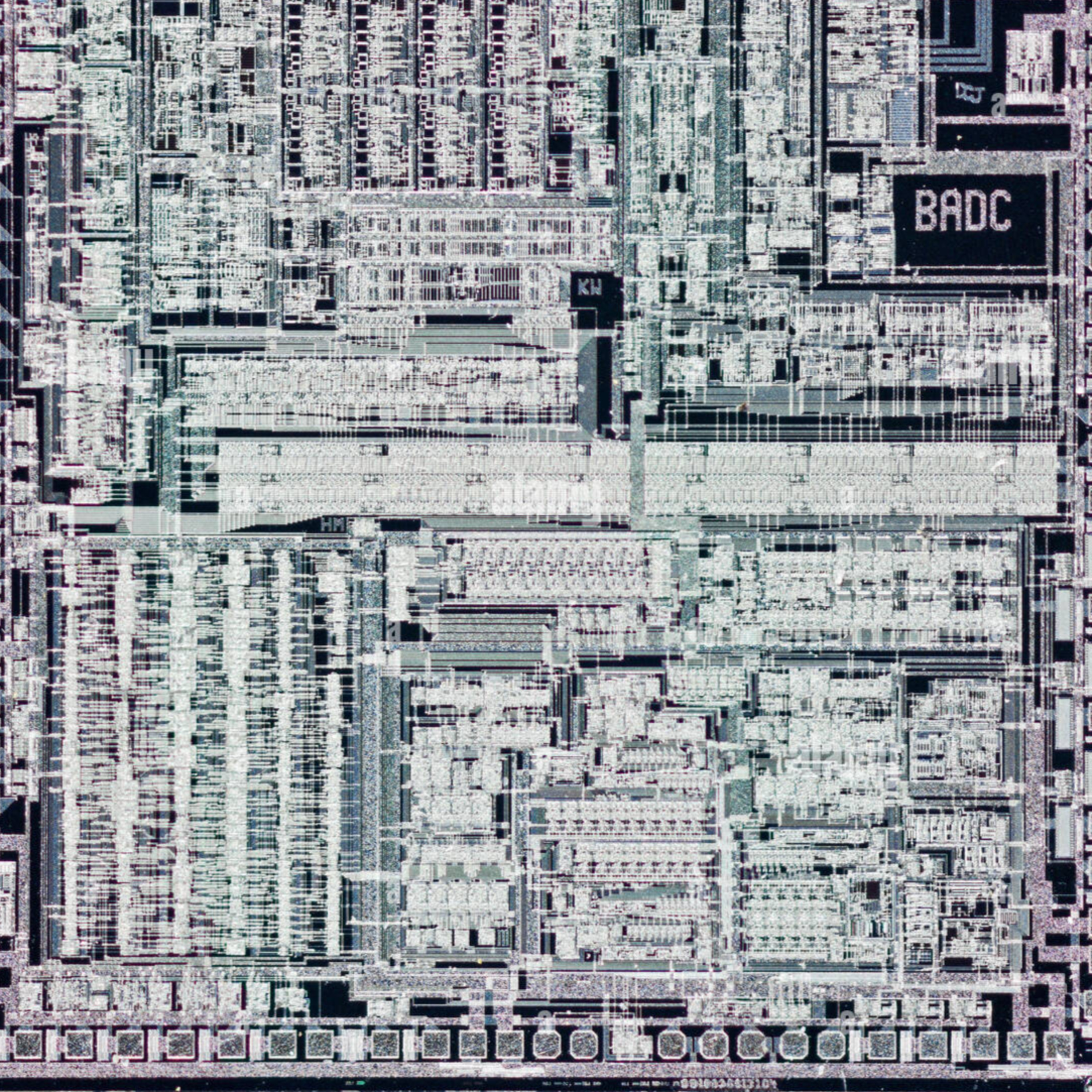 Creación del microchip (1958)