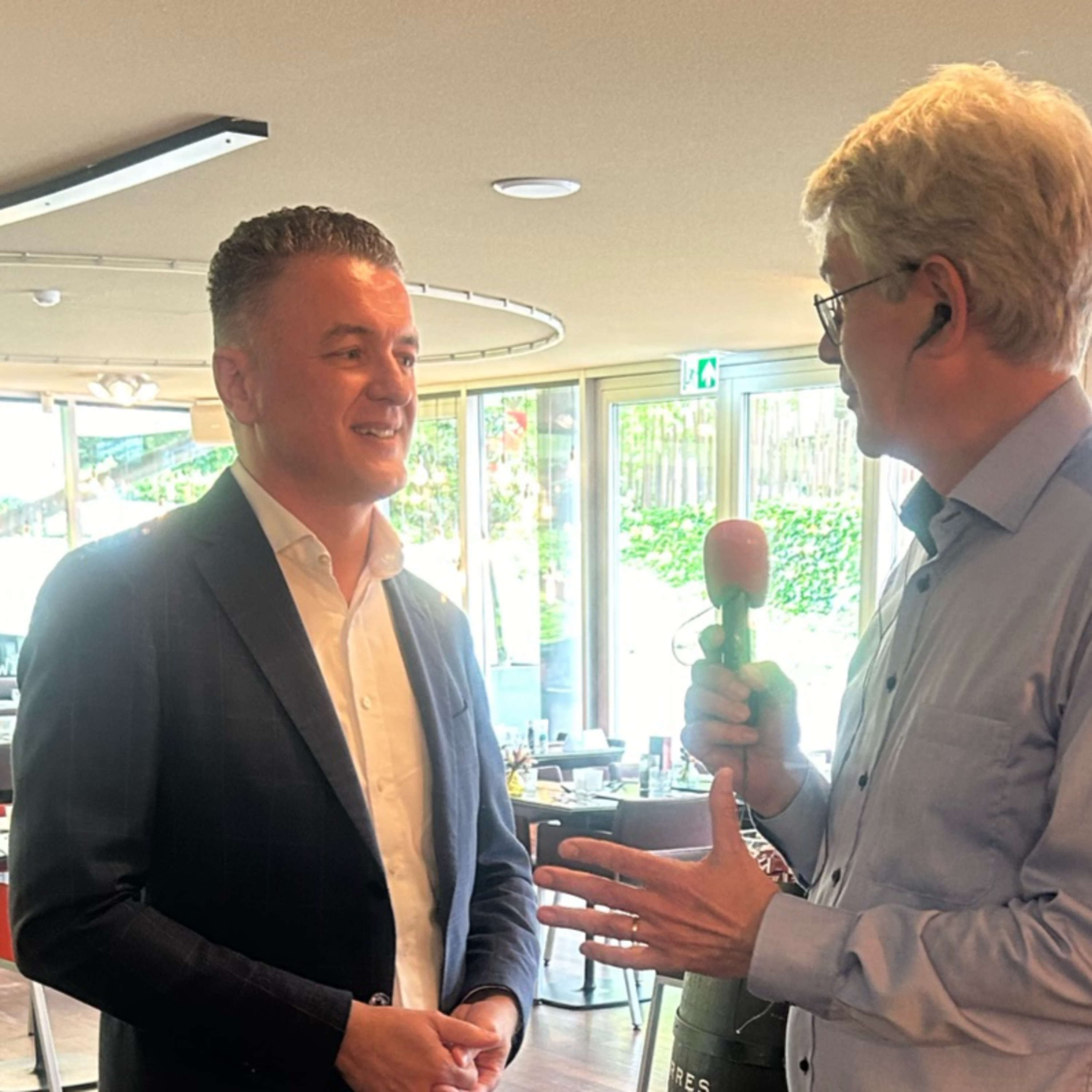Erik Becker (VVD): the EU parliament could use a few more betas
