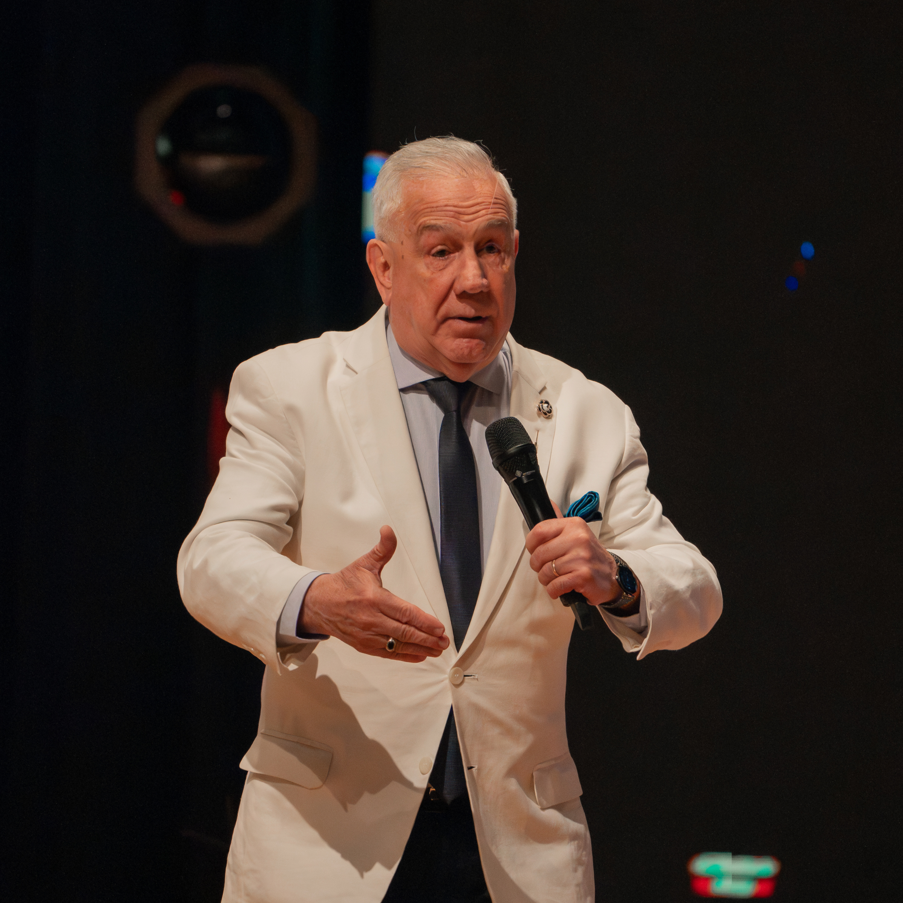 Ap. Sergio Belart - El vino de la boda