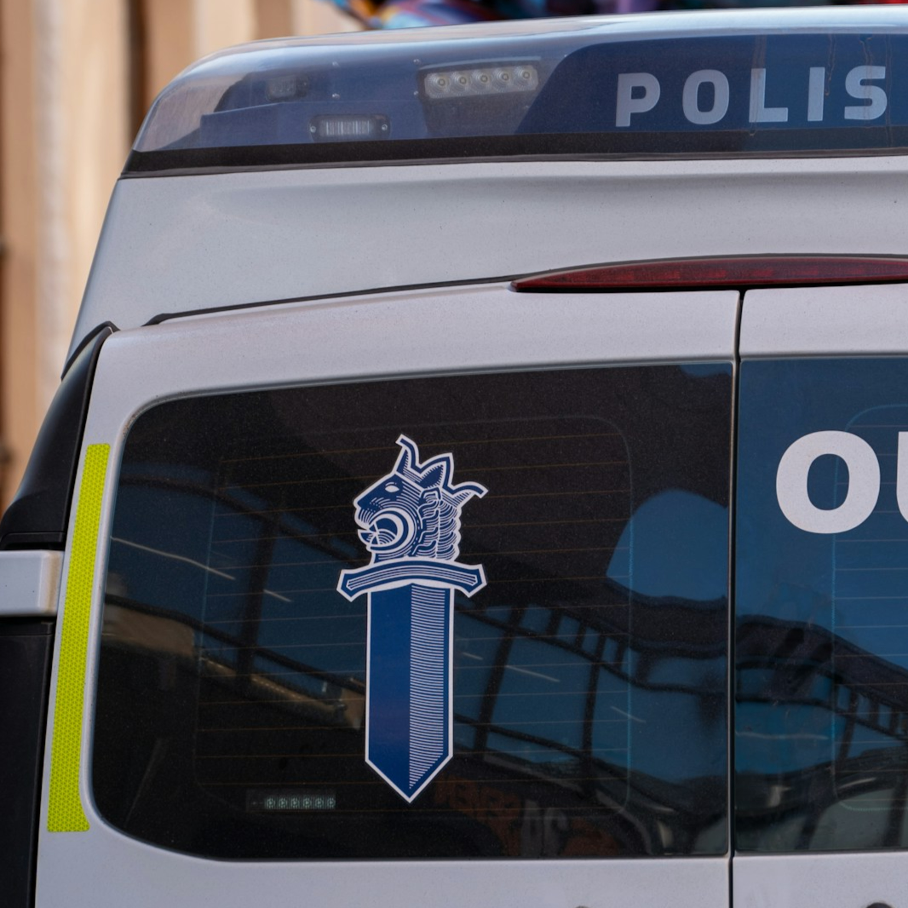 Hämeen poliisi muistuttaa autokuskeja hellittämään kaasujalkaa koulujen läheisyydessä  episode artwork