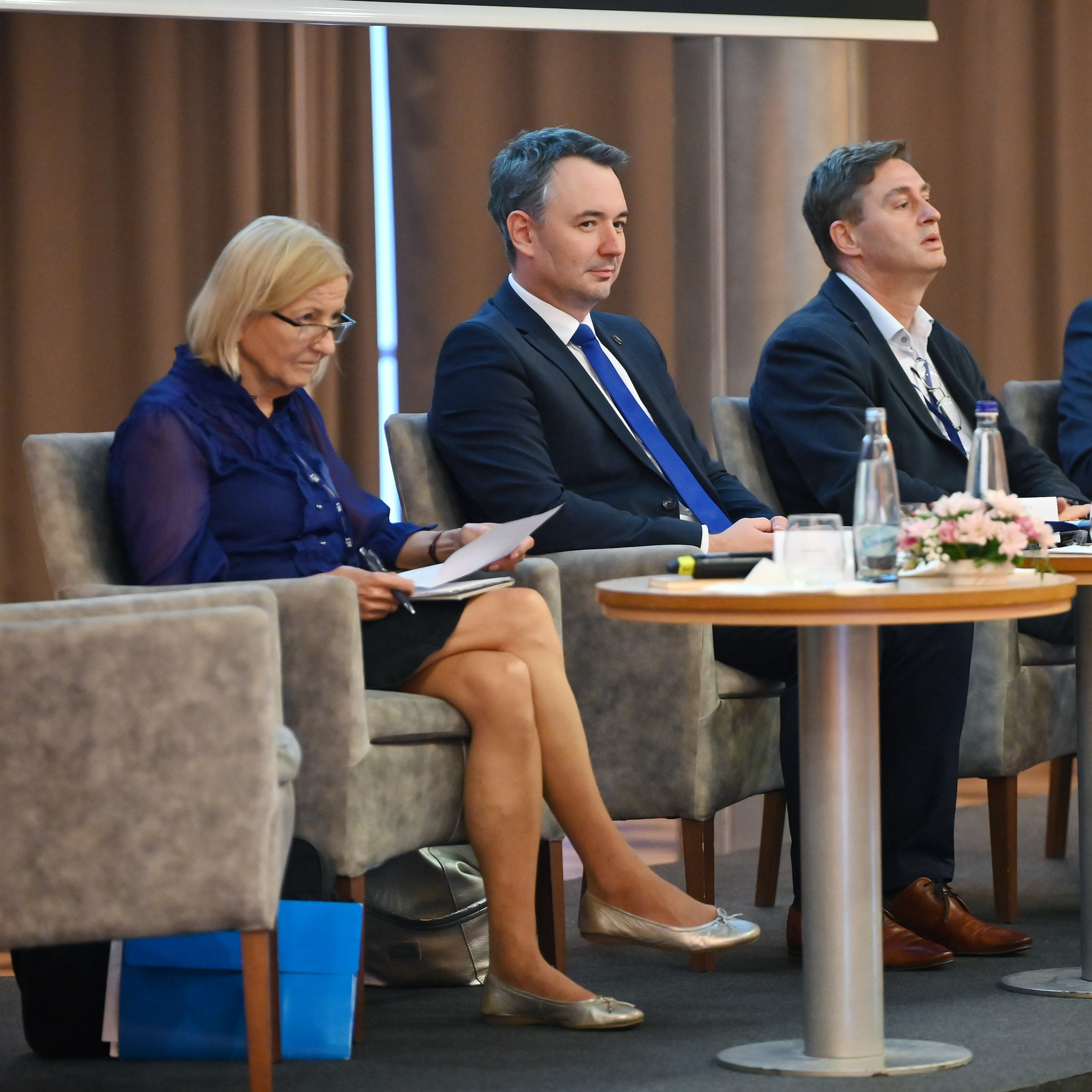 Előrejelzők fóruma - a magyar gazdaság középtávú kilátásai