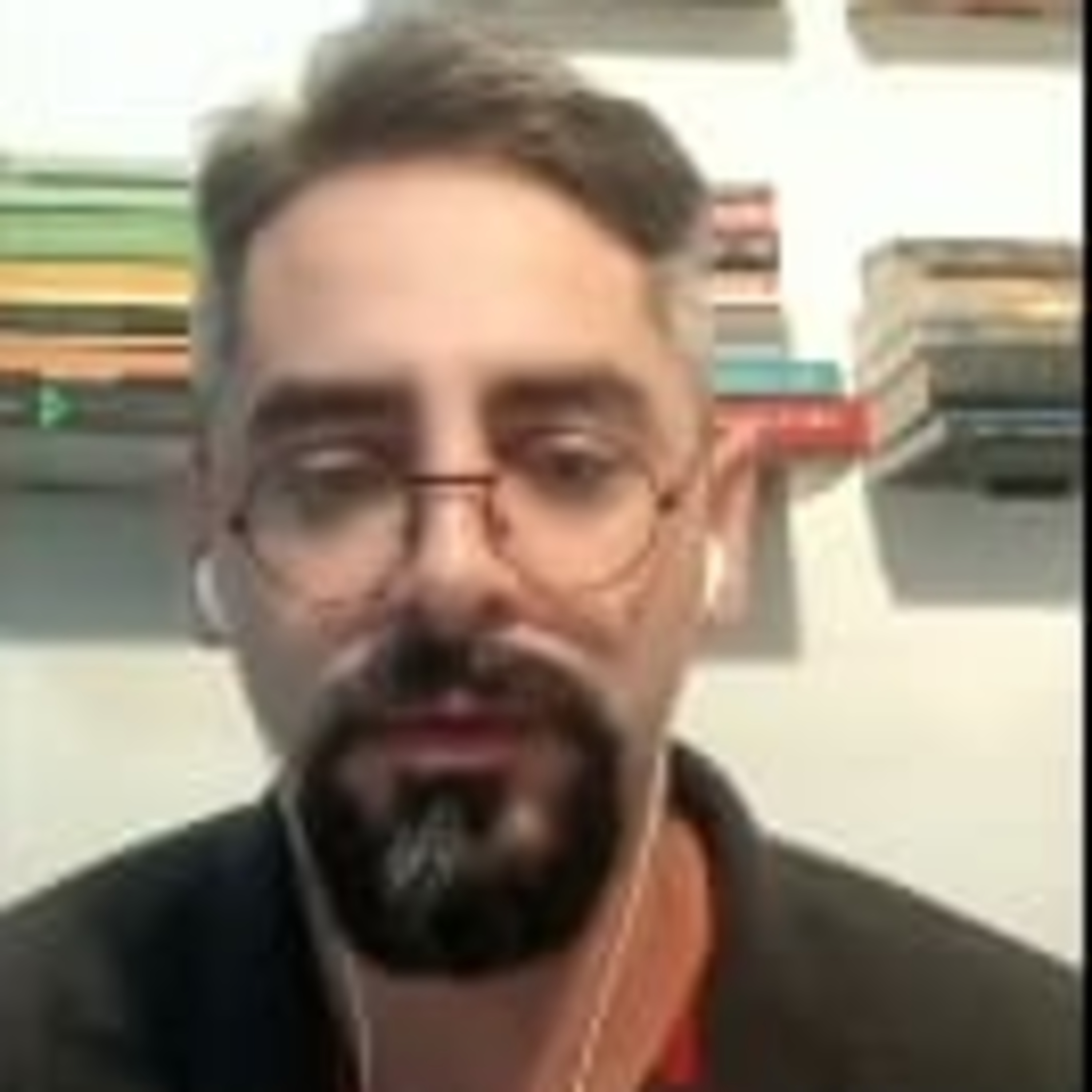O autor Jason Dimas fala sobre seus contos na Terra Legendária episode artwork