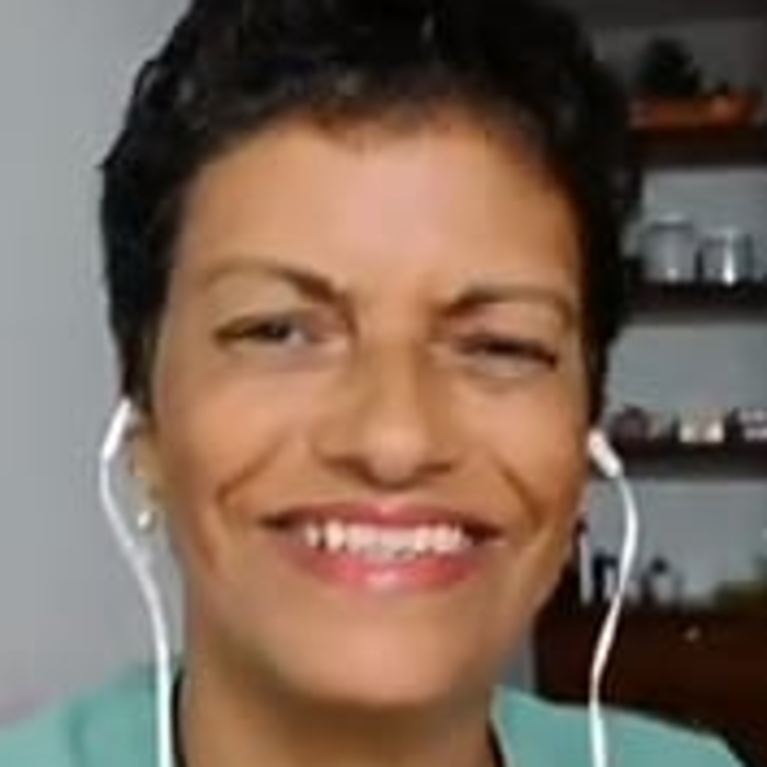 AUTORA STELIA MEG FALA SOBRE SEUS POEMAS DE AMOR episode artwork