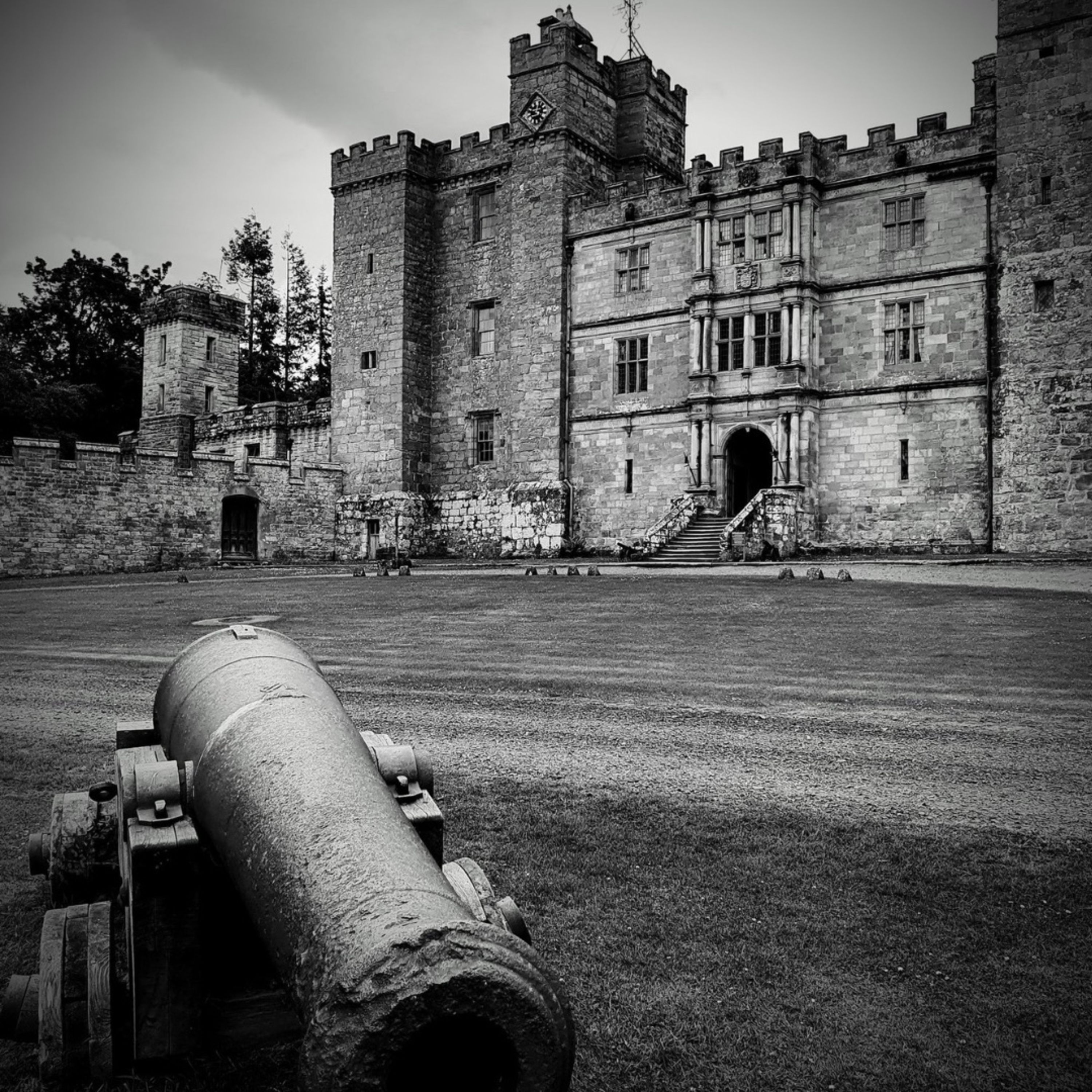 The Haunting History and Ghosts of Chillingham Castle with Diane Chambers episode artwork