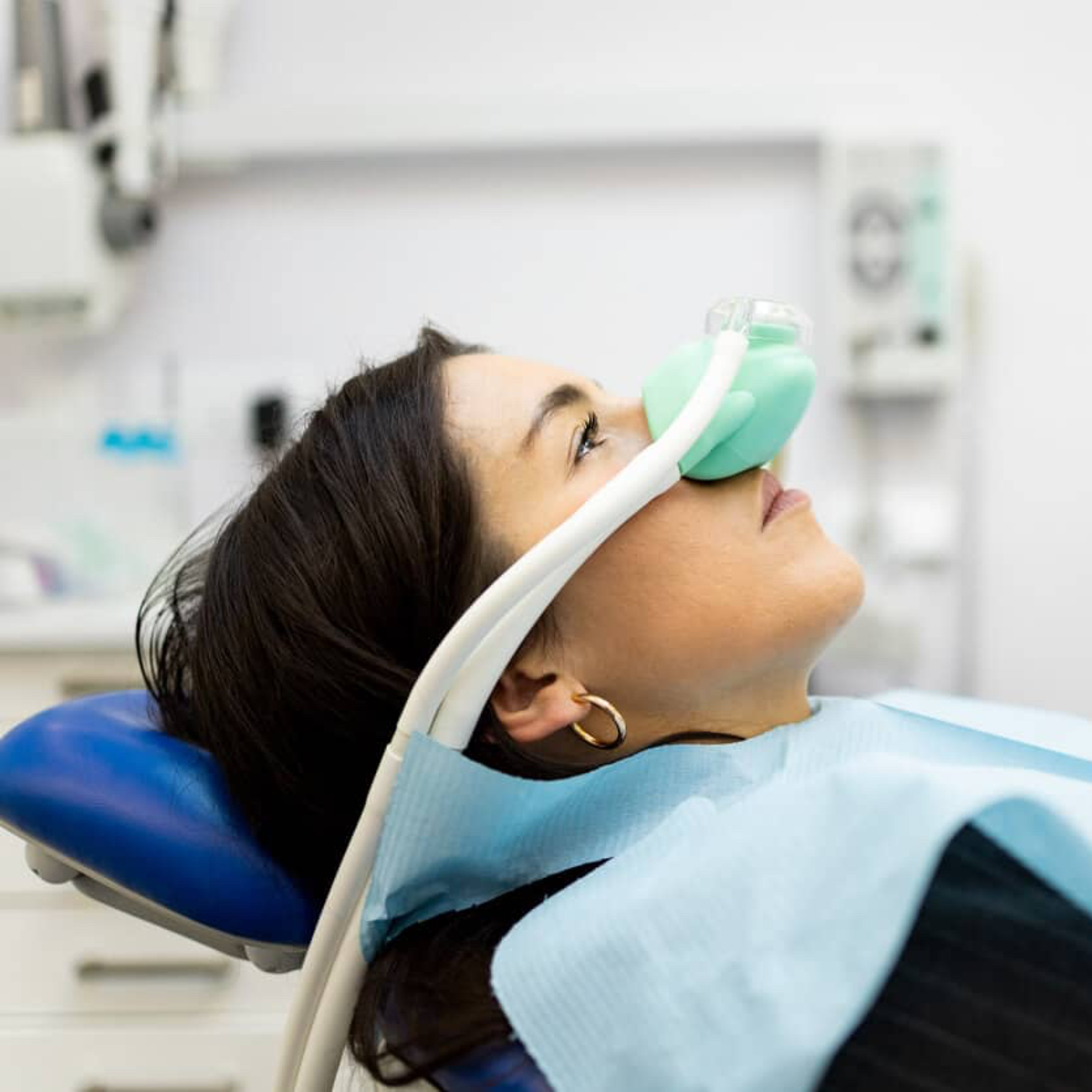 📝 “What Are Key Steps In Managing Hypoxia During IV Sedation?”