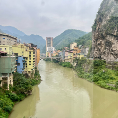 SUL TRENO D'EPOCA CON BIBLIOTECA A BARDO / GIORNO 40