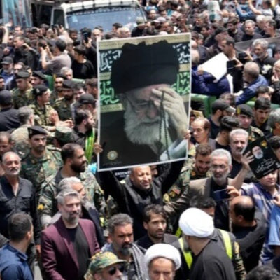 Iran được xây dựng để đứng vững sau vụ ám sát lãnh tụ tối cao