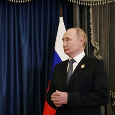 Tại sao Nga vẫn đứng ngoài nhìn Iran trong chảo lửa?