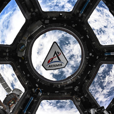2026.04.01 | Looking back at the Earth from space