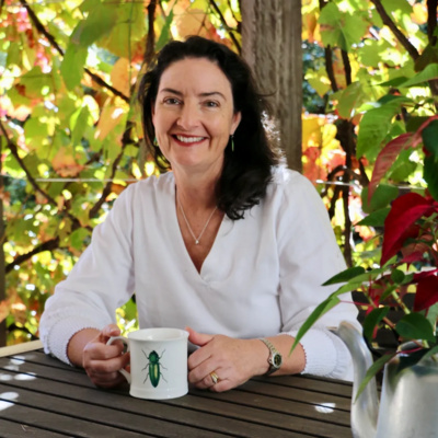 Energising Your Life - In Conversation with Vivien Sinclair, Horticultural and Occupational Therapist – Healing through Gardening, Nature, Plants and Dirt Therapy.