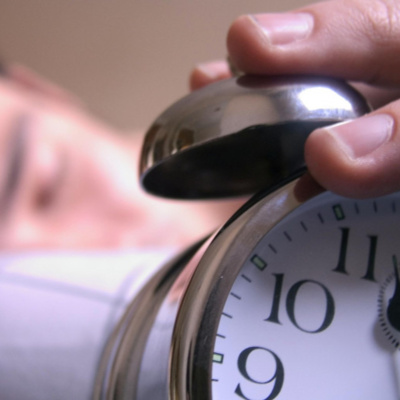 8 Habitudes à ARRÊTER de Faire Lorsque Vous Vous Réveillez Le Matin