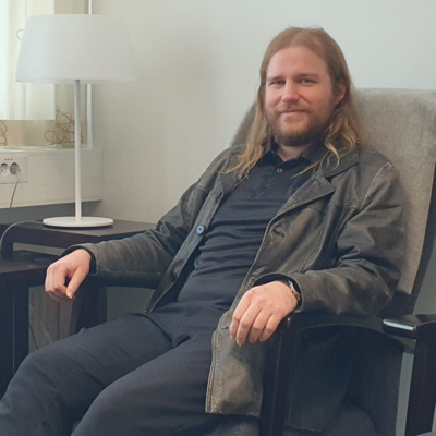Nuorisotyönohjaaja Pekka Leskinen: Nuoret eivät ole muuttuneet, vaikka maailma ympärillä on