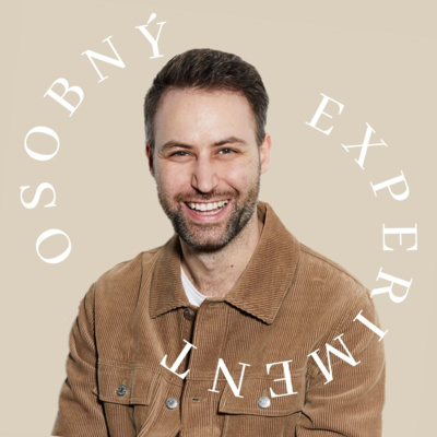 Módny stylista Alexander Lindov o tom, prečo je charizma najlepší doplnok, kapsulový šatník nezmysel a ako sa má v skutočnosti aplikovať farebná typológia do praxe