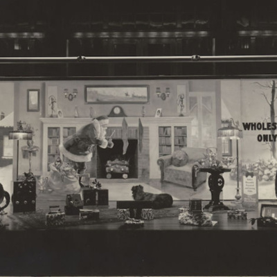 Bonus: Christmas Window Displays
