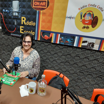 Quem ouve um conto? - Avó, onde estavas no 25 de abril - Locução: Júlia Vale