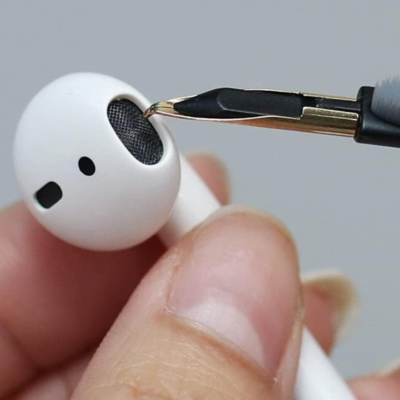 AirPod Cleaning Pen: The Best Way to Clean Your AirPods Safely in 2025