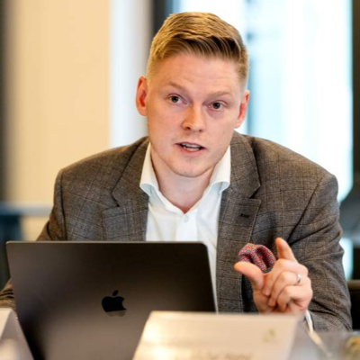 Očkování šetří peníze všem, ale už ne tolik v Česku, říká ředitel AIFP David Kolář