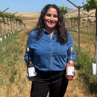 Terah Wine Co. winemaker Terah Bajjalieh is crushing it with lesser known grape varieties and natural wines, Ep 109