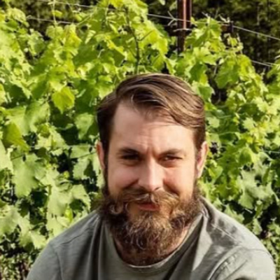 Starfield Vineyard winemaker Rob Sinton says high altitudes and Sierra spice make this El Dorado County winery a star, Ep. 115