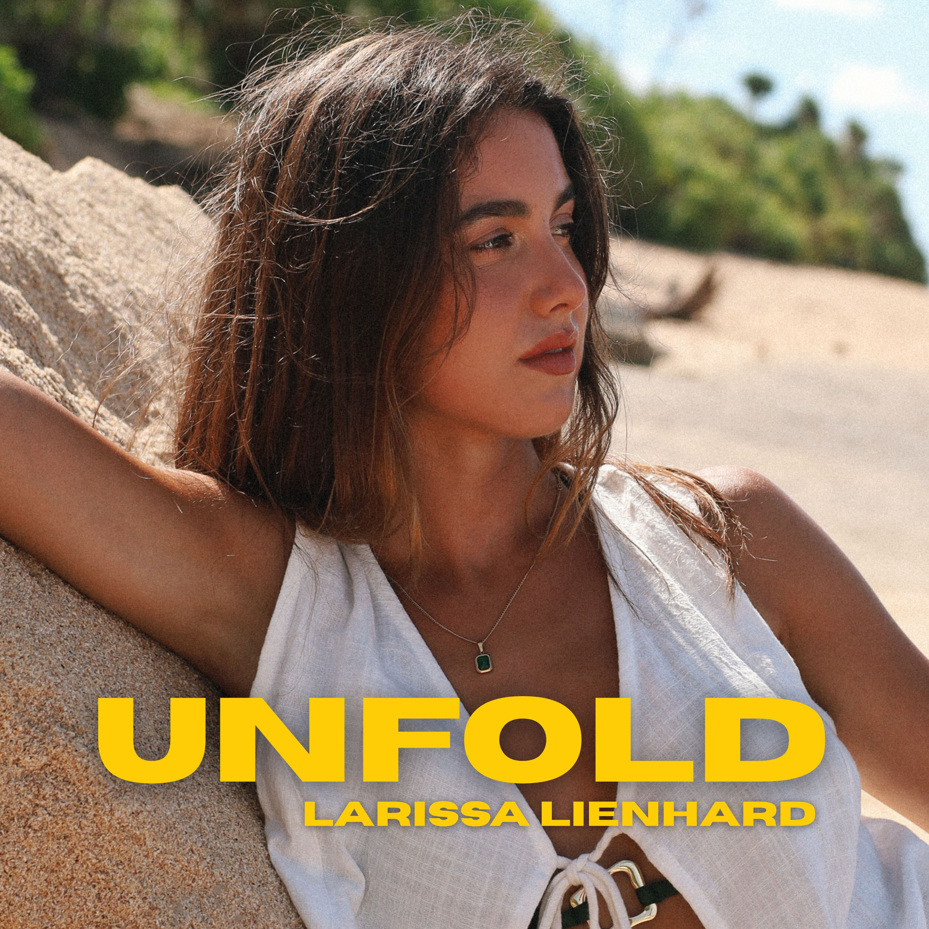 Unfold with Larissa Lienhard