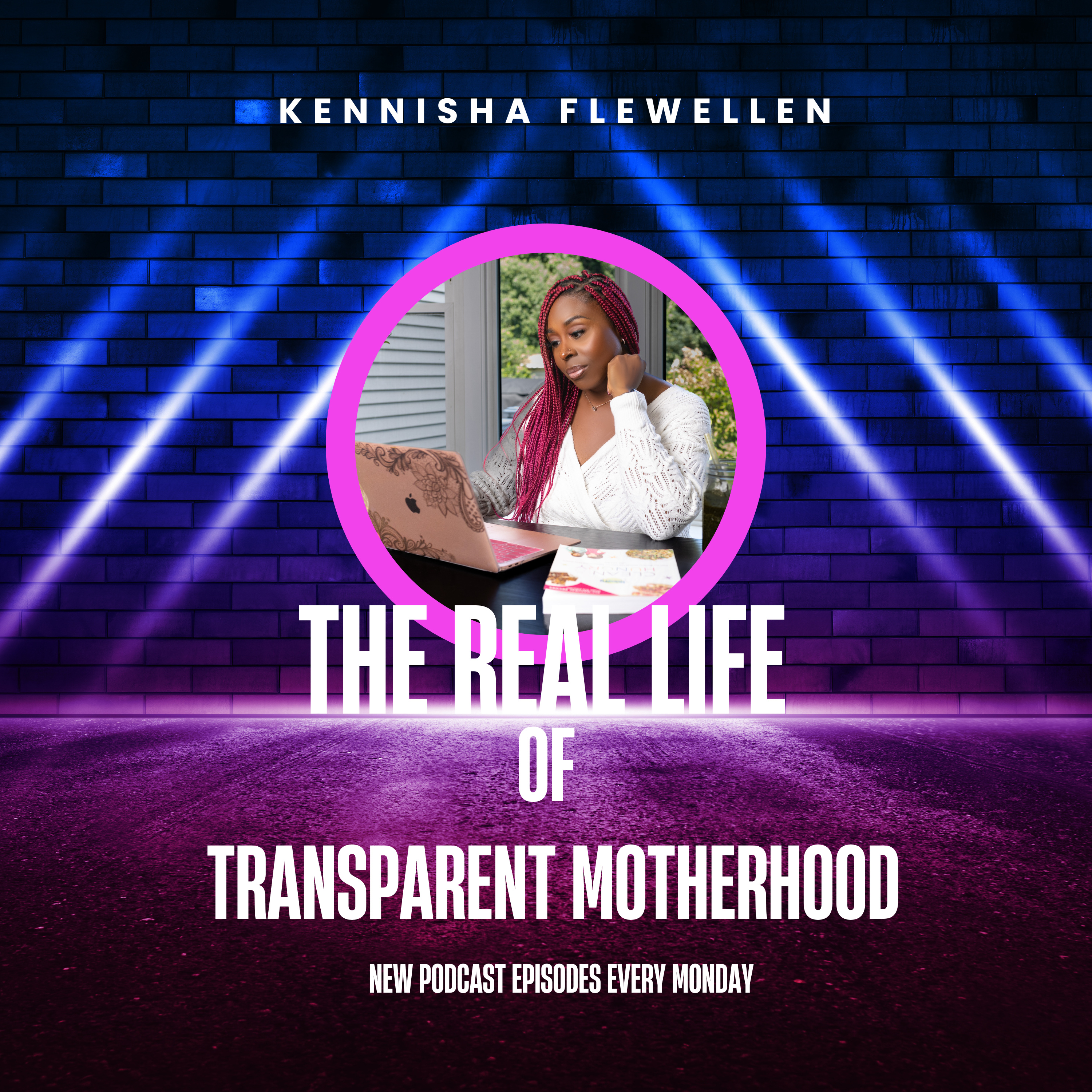 The Real Life of Transparent Motherhood