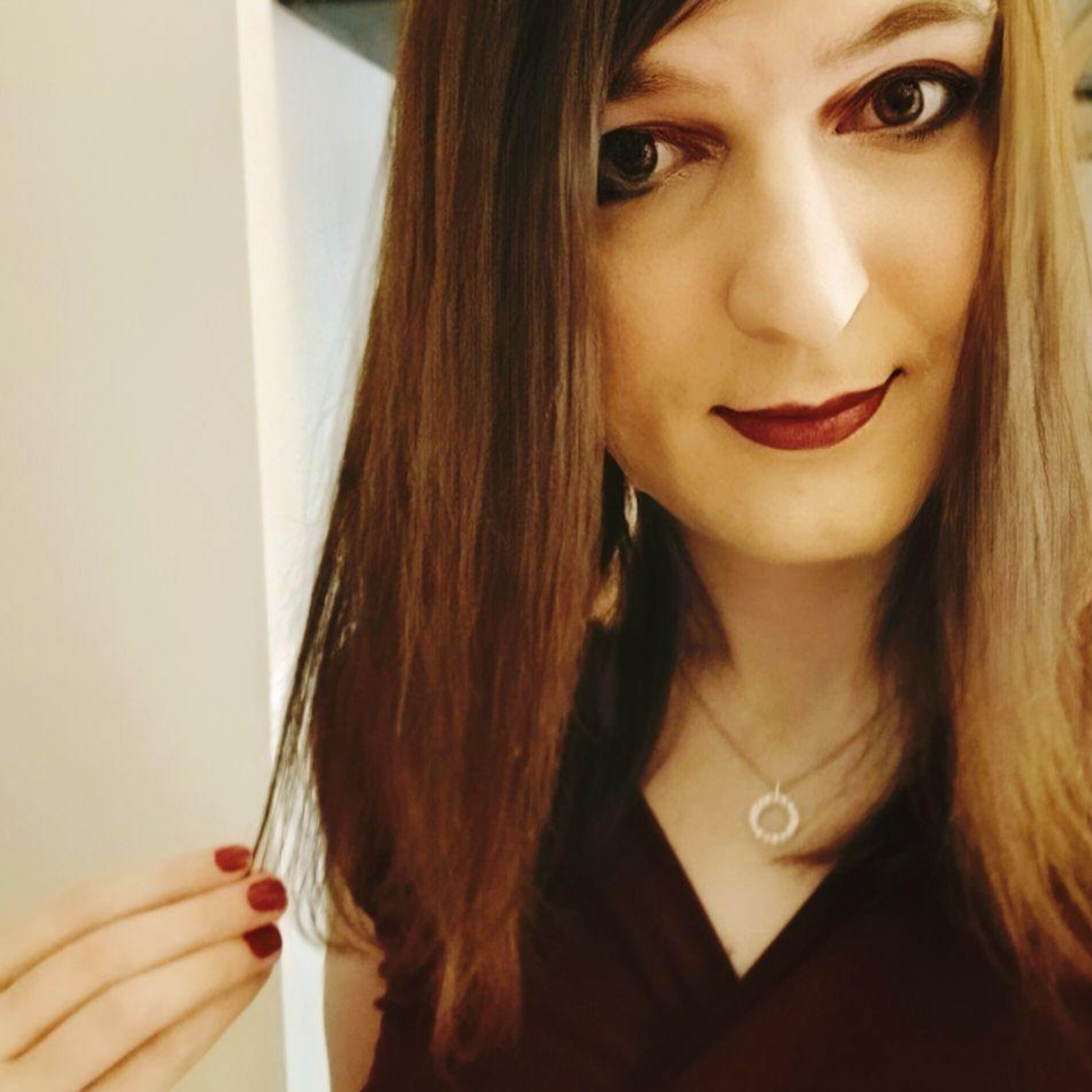 idealistka cover art