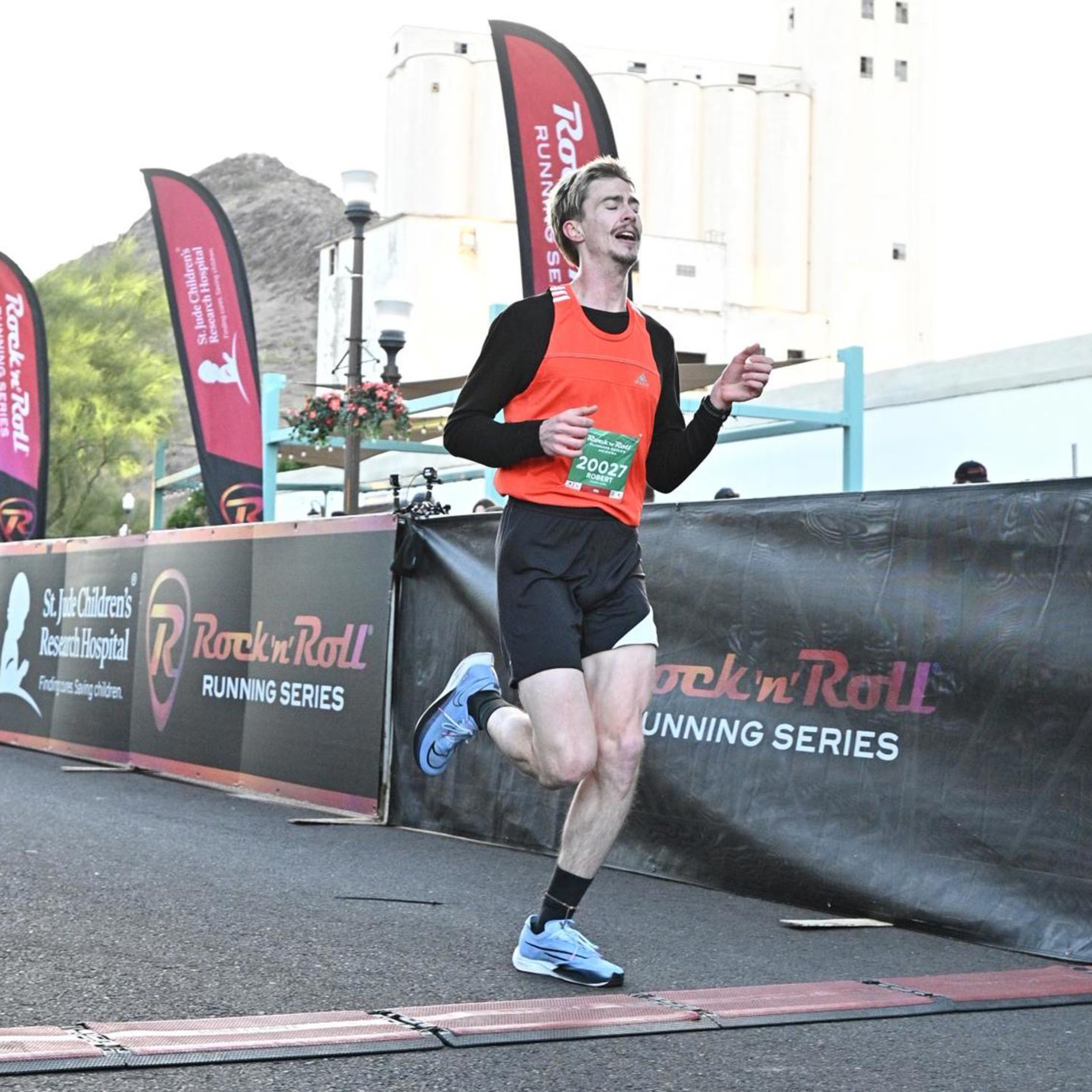 Resilient Running with Rocket Rob podcast artwork