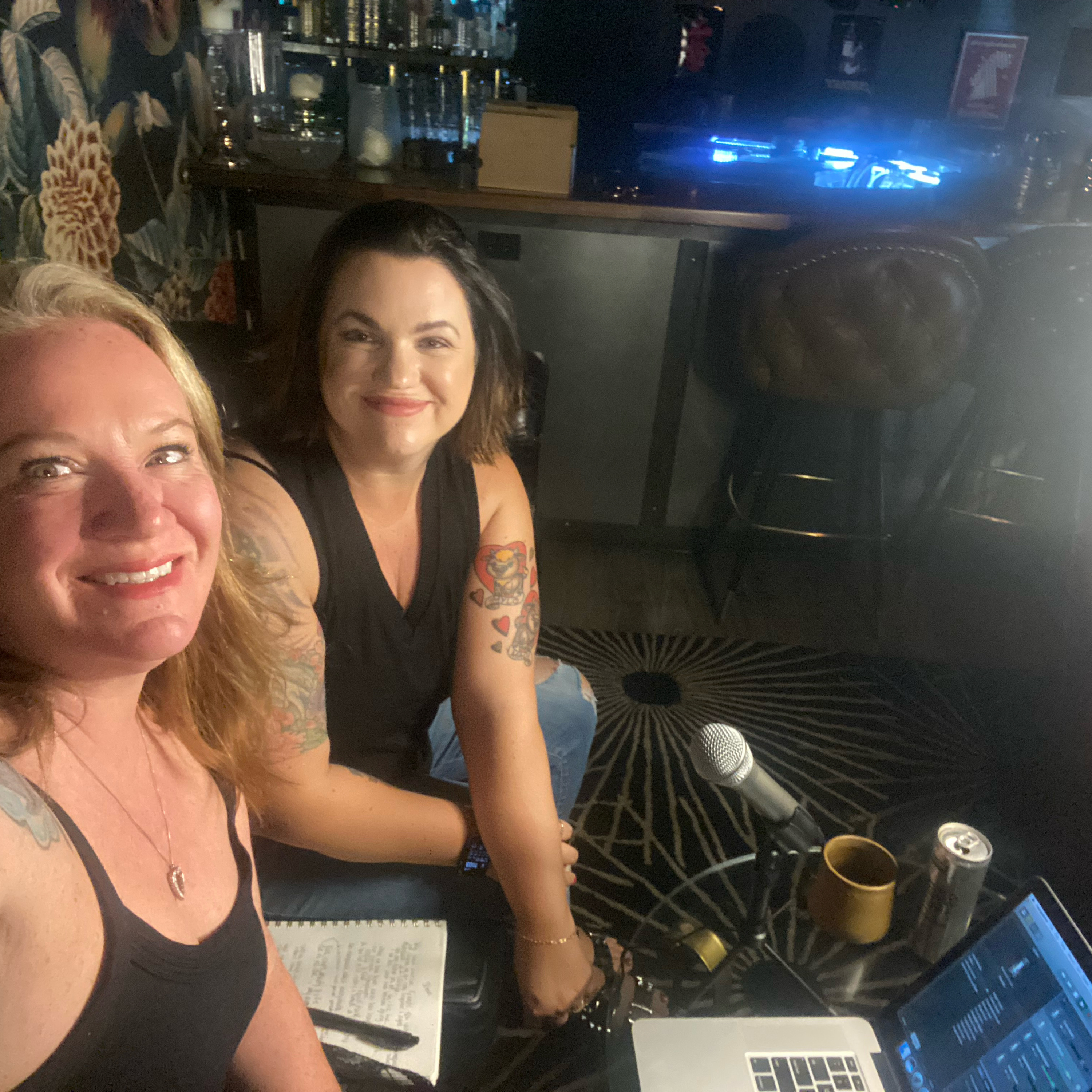 Besties on Pause podcast artwork